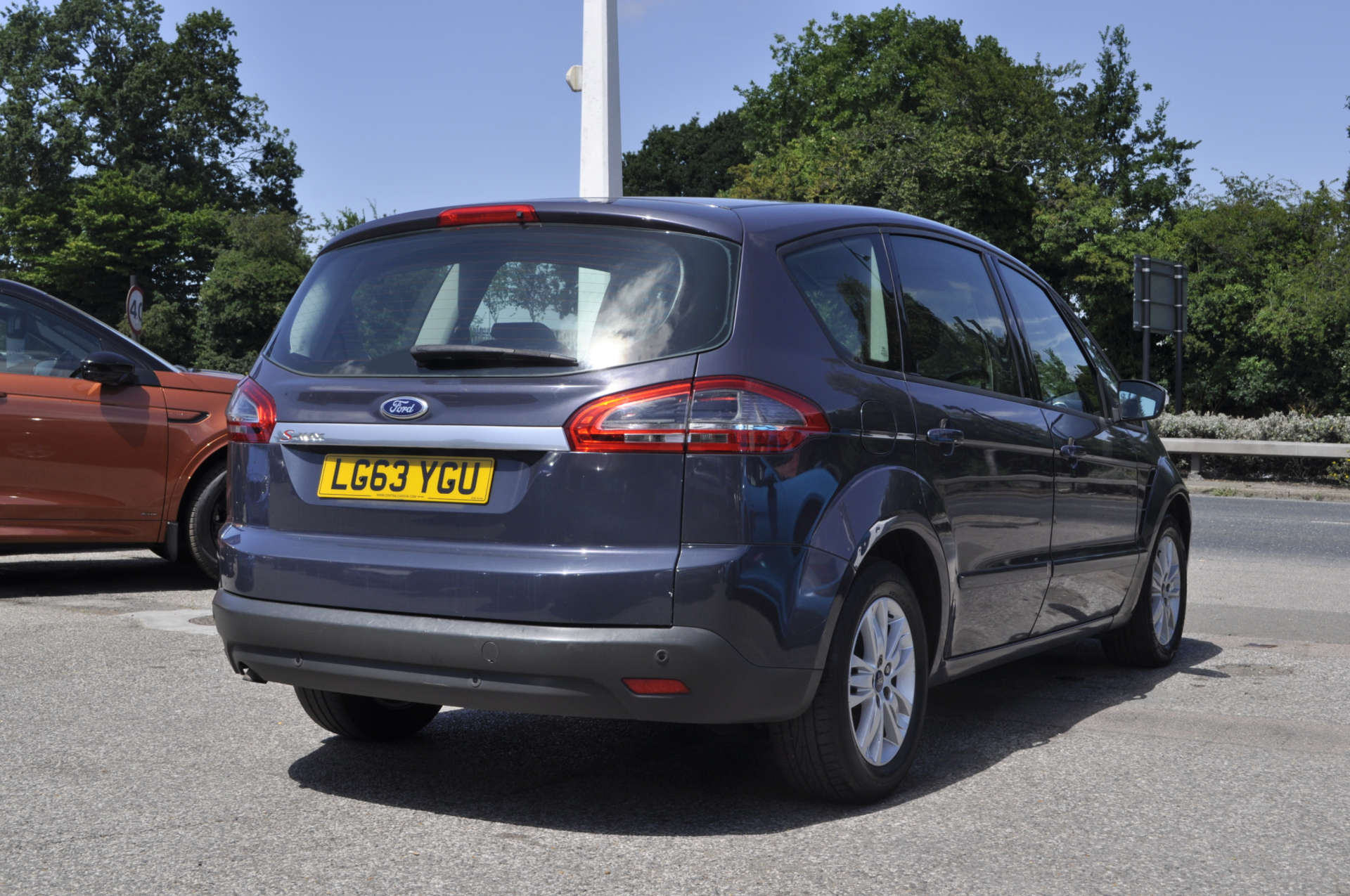 FORD S-MAX 2.0 S-Max Zetec TDCi 140 5dr #5