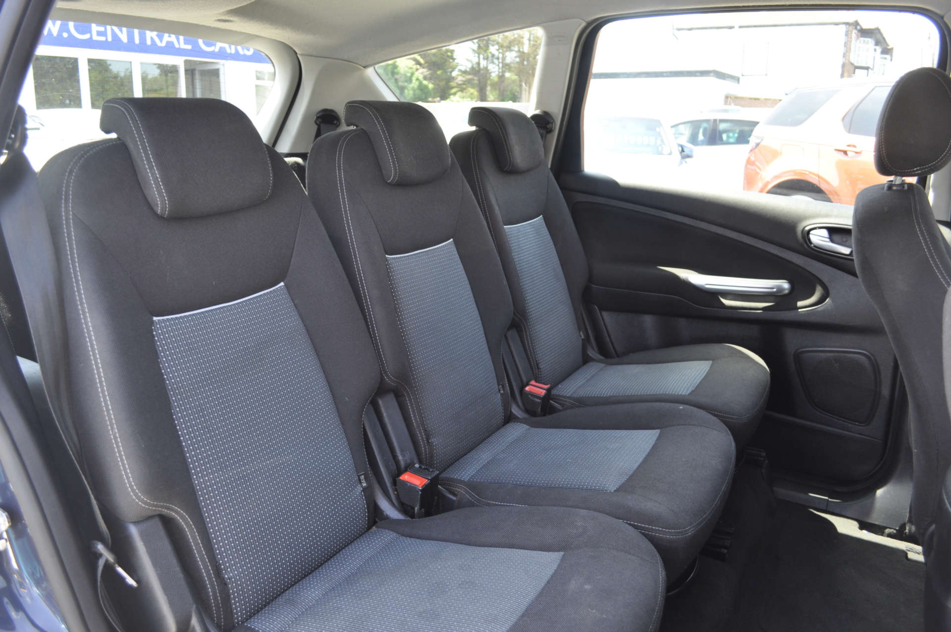 FORD S-MAX 2.0 S-Max Zetec TDCi 140 5dr #8