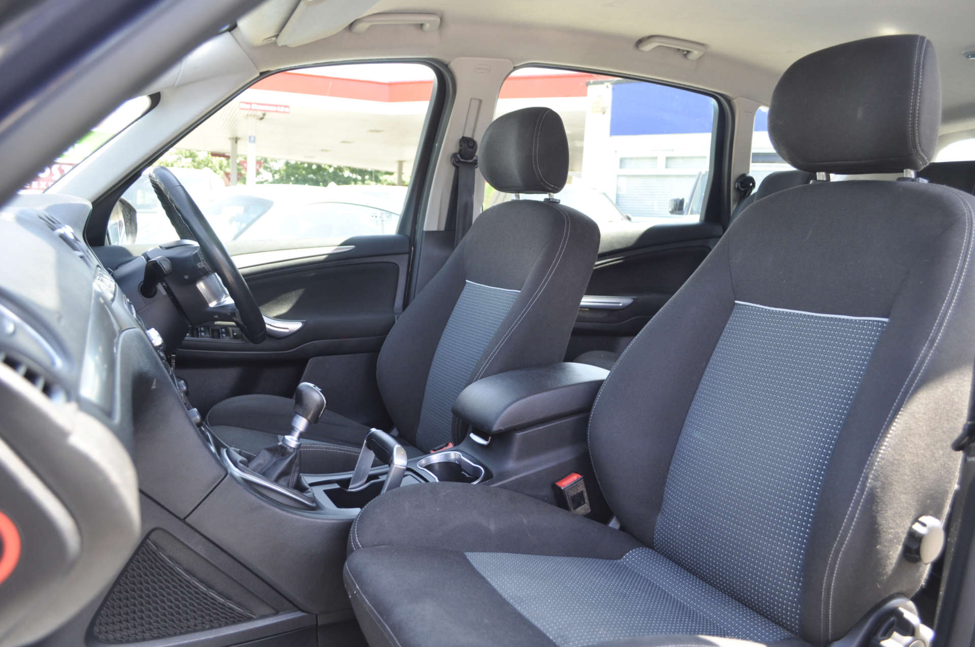 FORD S-MAX 2.0 S-Max Zetec TDCi 140 5dr #11