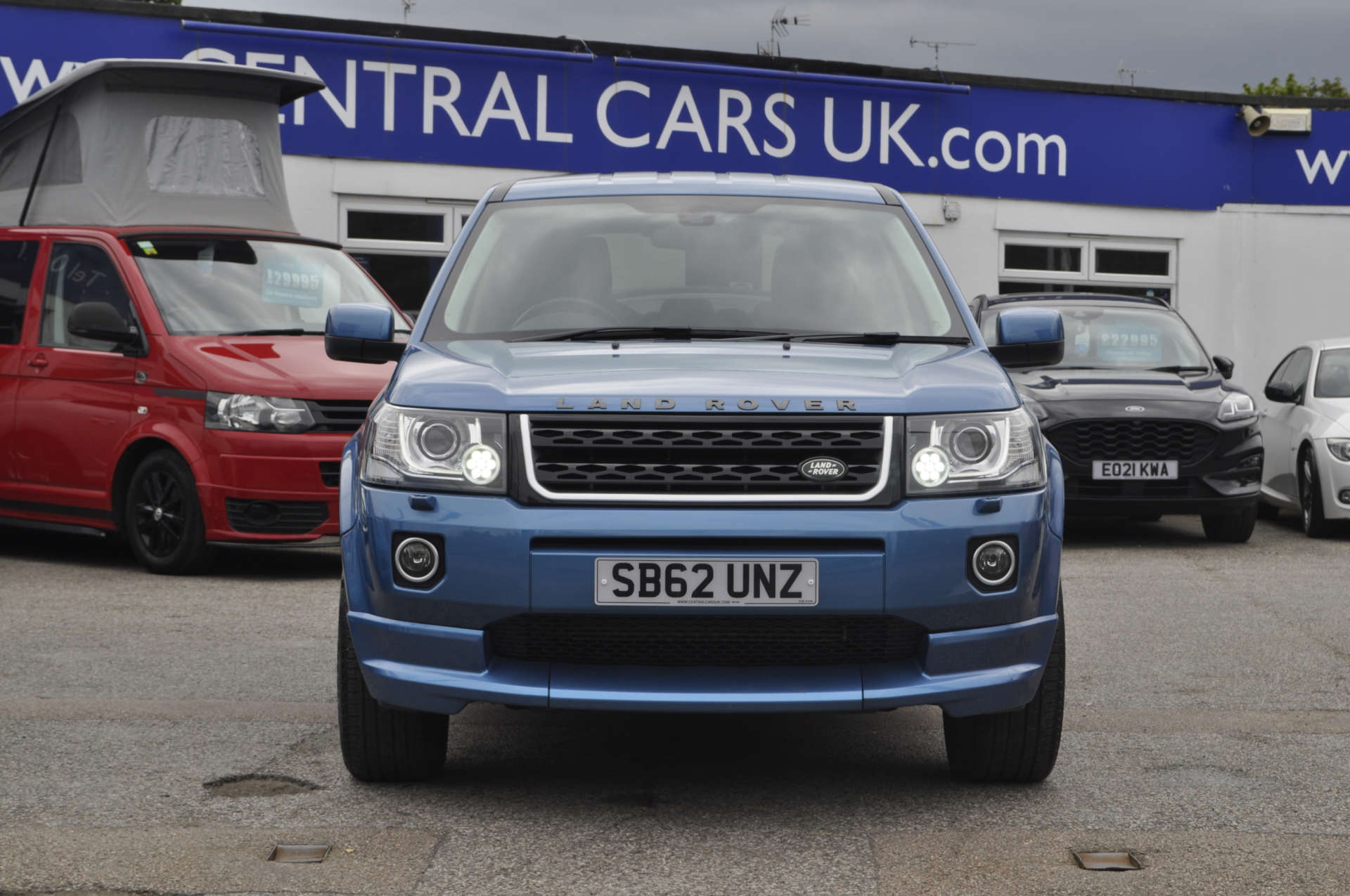 LAND ROVER FREELANDER 2.2 Freelander Dynamic SD4 Auto 4WD 5dr #2