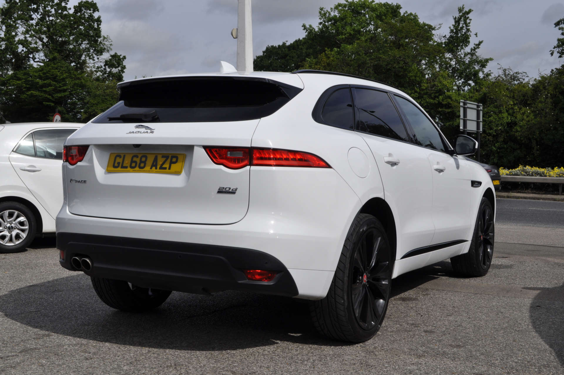 JAGUAR F-PACE 2.0 F-PACE R-Sport AWD D Auto 4WD 5dr #4