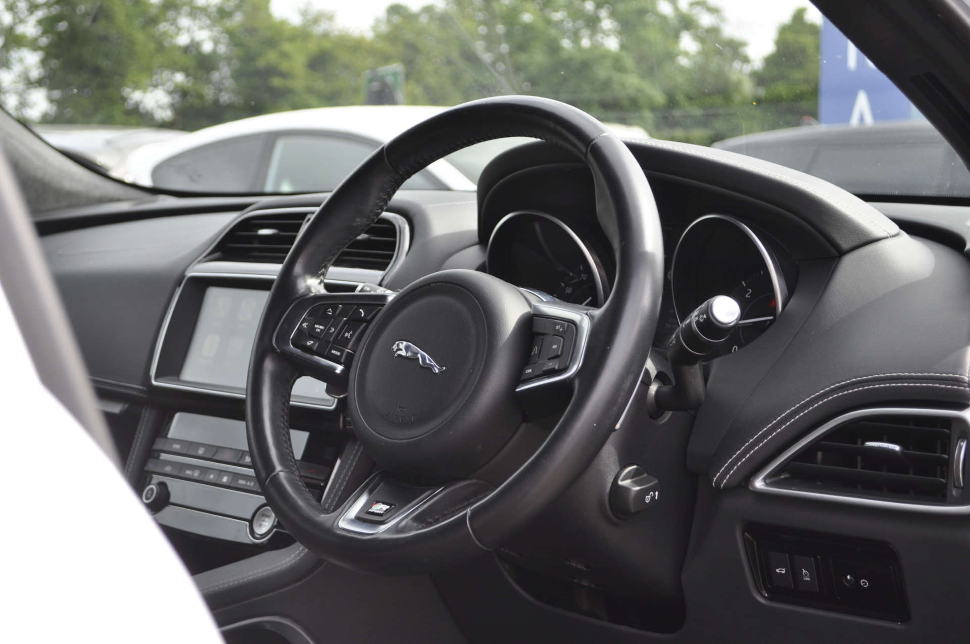 JAGUAR F-PACE 2.0 F-PACE R-Sport AWD D Auto 4WD 5dr #7