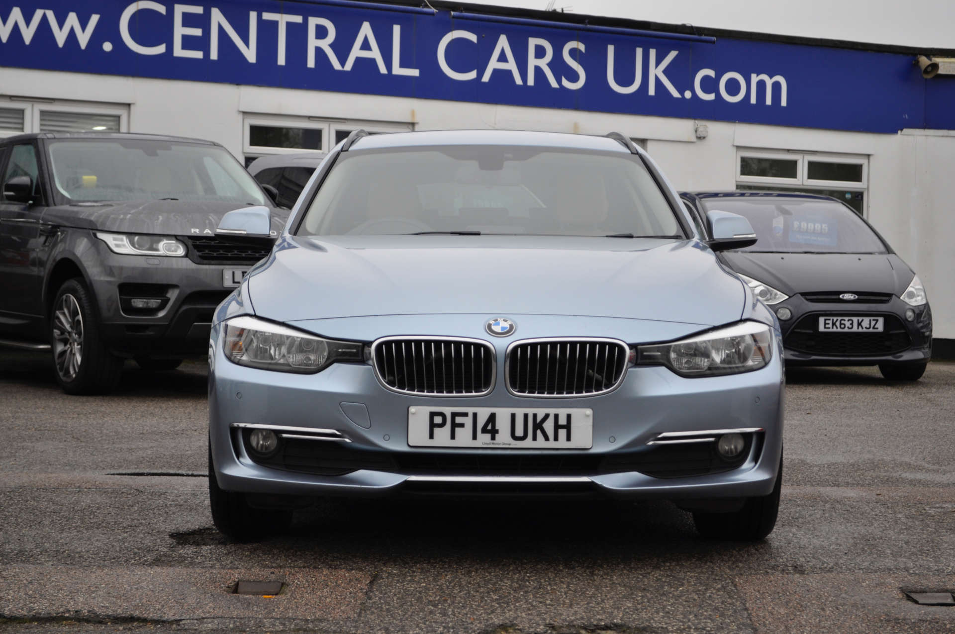 BMW 3 SERIES 2.0 320d Luxury Touring Auto 5dr #2