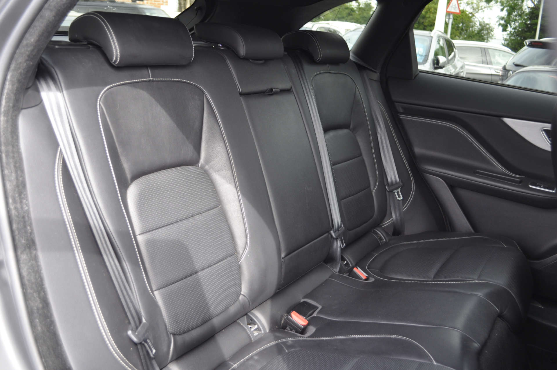 JAGUAR F-PACE 2.0 F-PACE R-Sport AWD D Auto 4WD 5dr #10