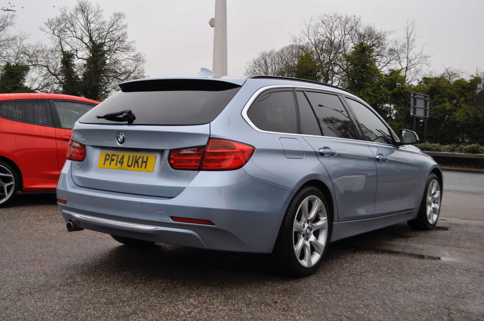 BMW 3 SERIES 2.0 320d Luxury Touring Auto 5dr #5