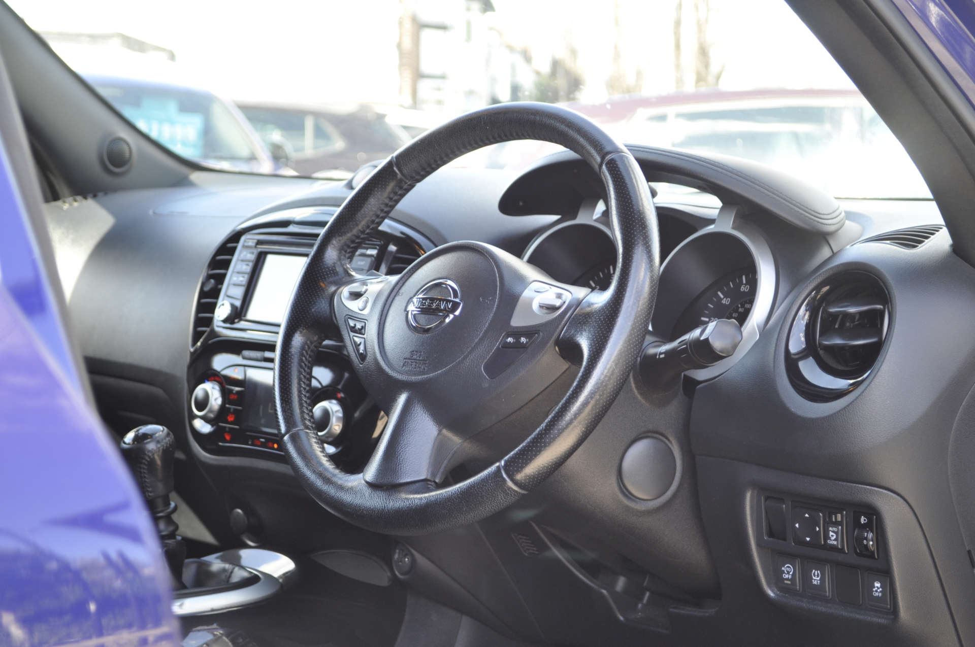 NISSAN JUKE 1.2 Juke N-Connecta DiG-T 5dr #6