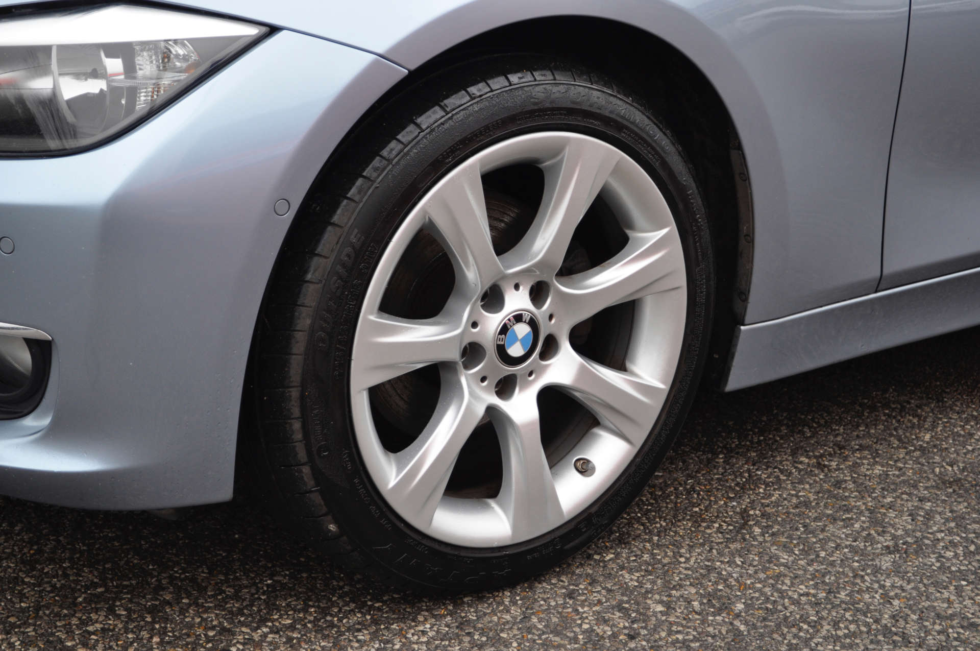 BMW 3 SERIES 2.0 320d Luxury Touring Auto 5dr #33