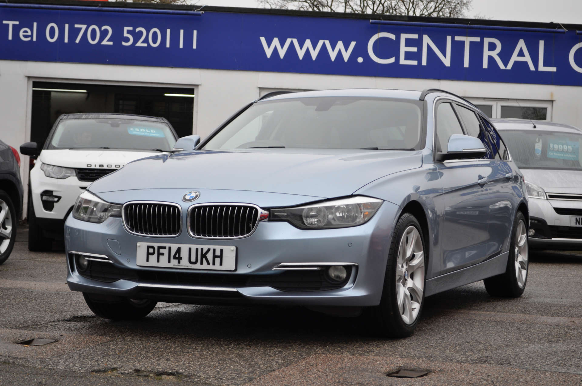 BMW 3 SERIES 2.0 320d Luxury Touring Auto 5dr #35