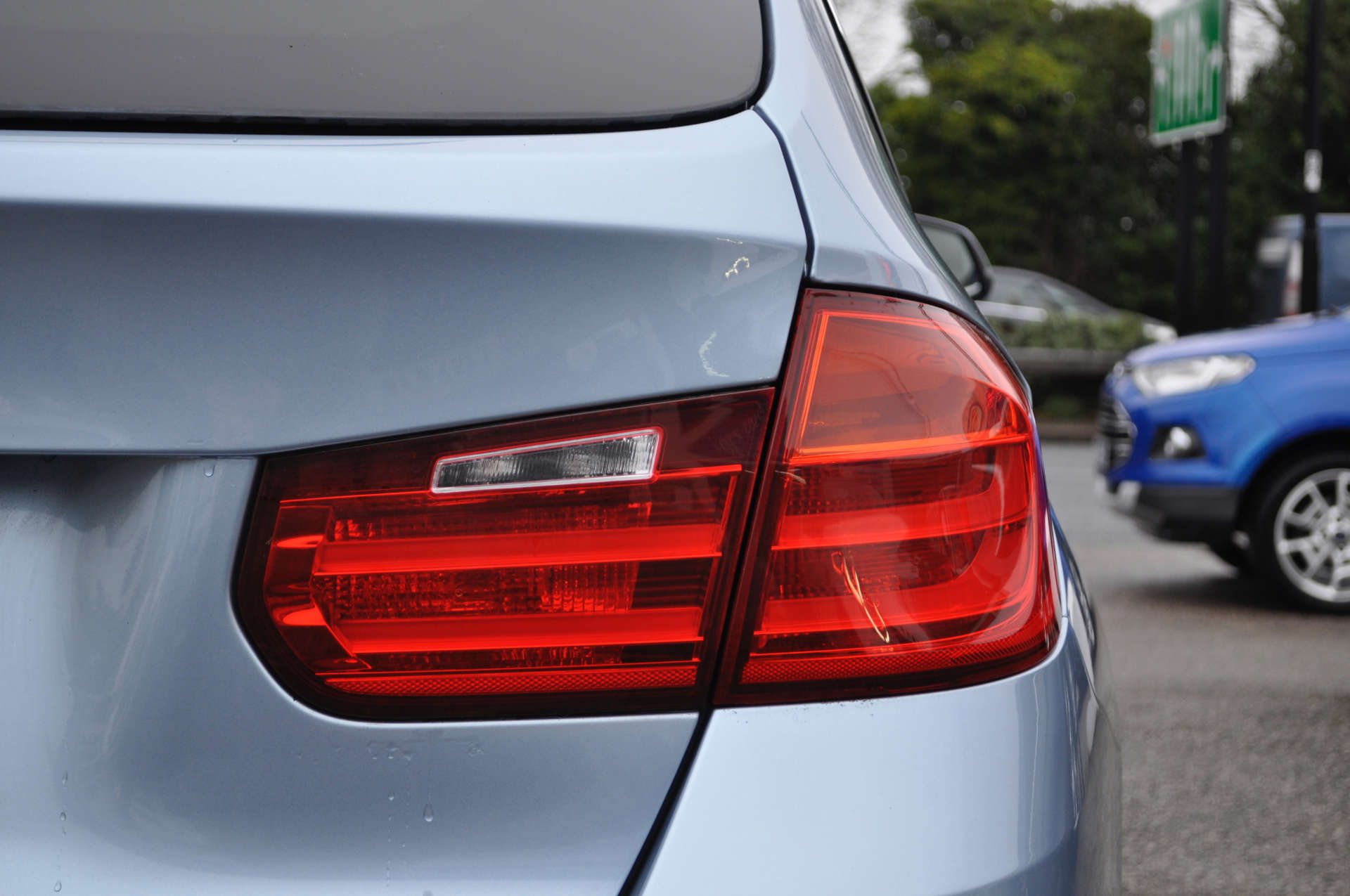 BMW 3 SERIES 2.0 320d Luxury Touring Auto 5dr #39