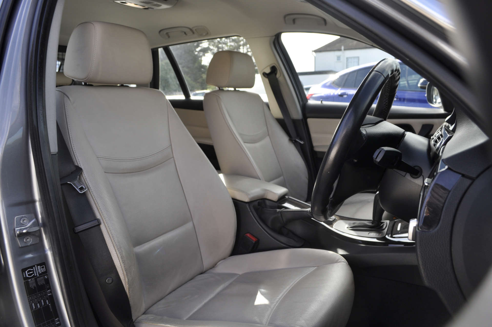 BMW 3 SERIES 2.0 320d Exclusive Edition Auto 5dr #7
