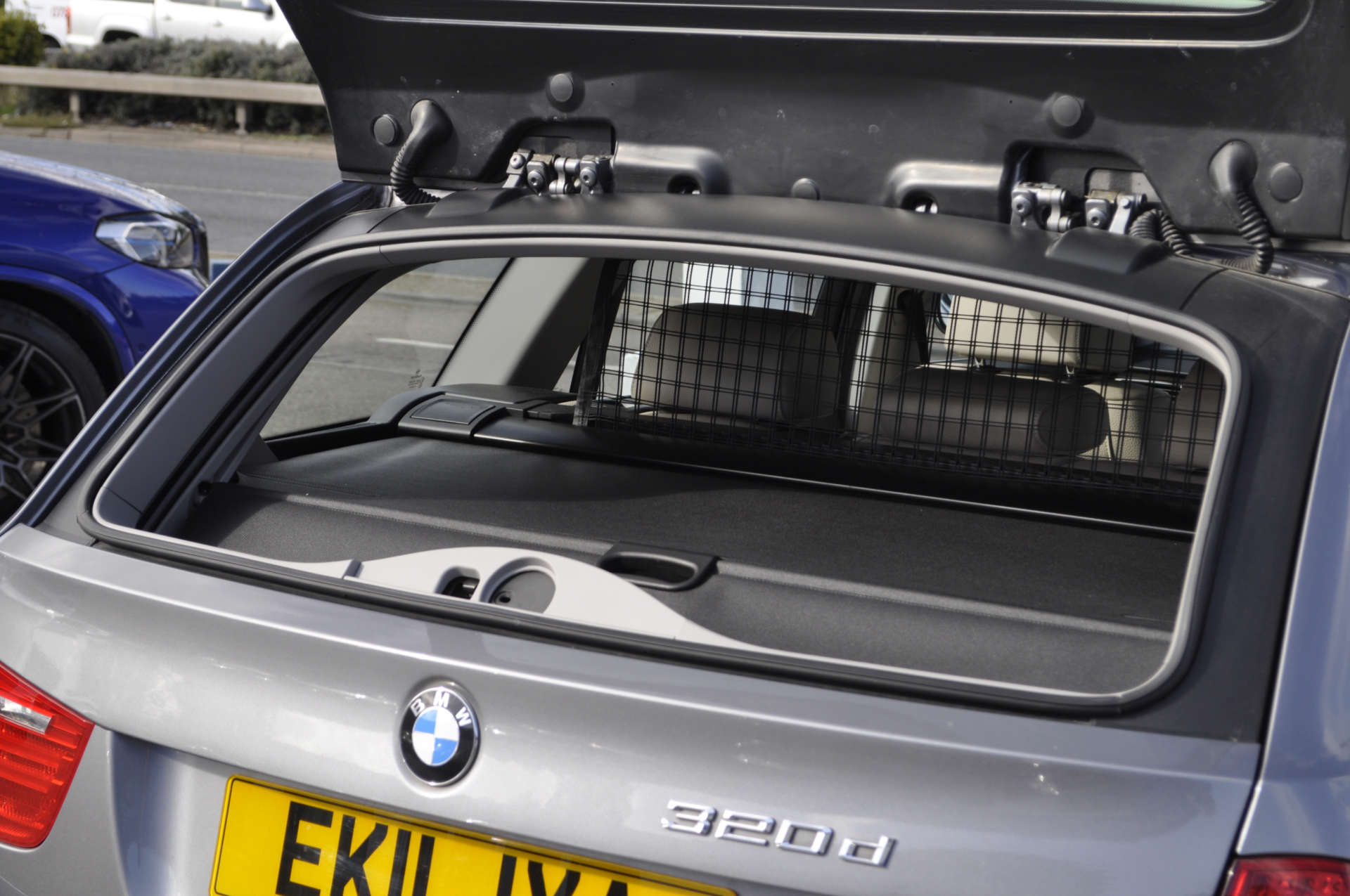 BMW 3 SERIES 2.0 320d Exclusive Edition Auto 5dr #25