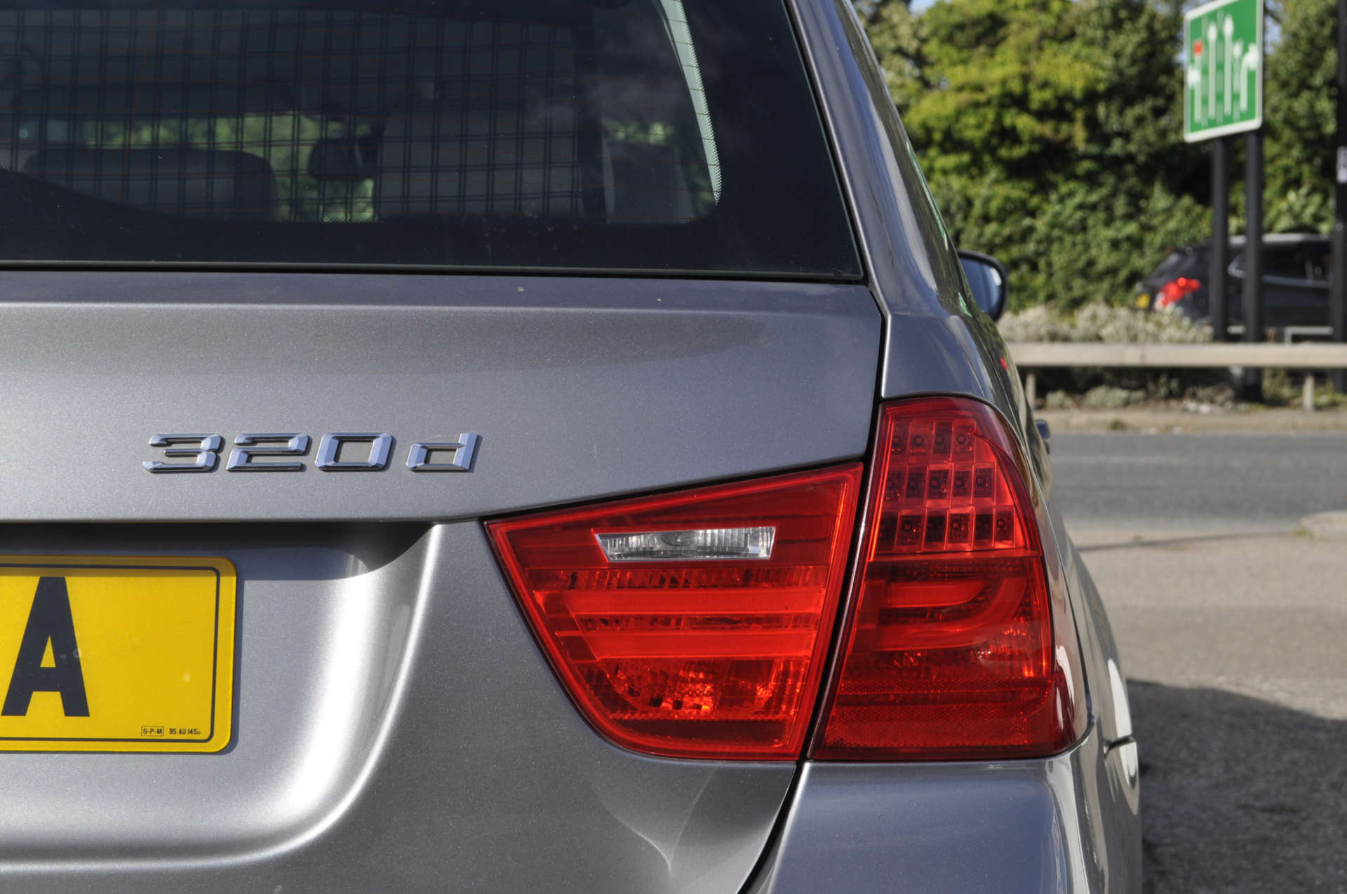 BMW 3 SERIES 2.0 320d Exclusive Edition Auto 5dr #29