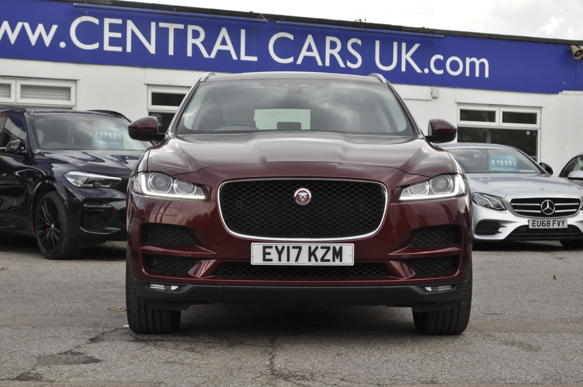 JAGUAR F-PACE 2.0 F-PACE Portfolio AWD D Auto 4WD 5dr #2