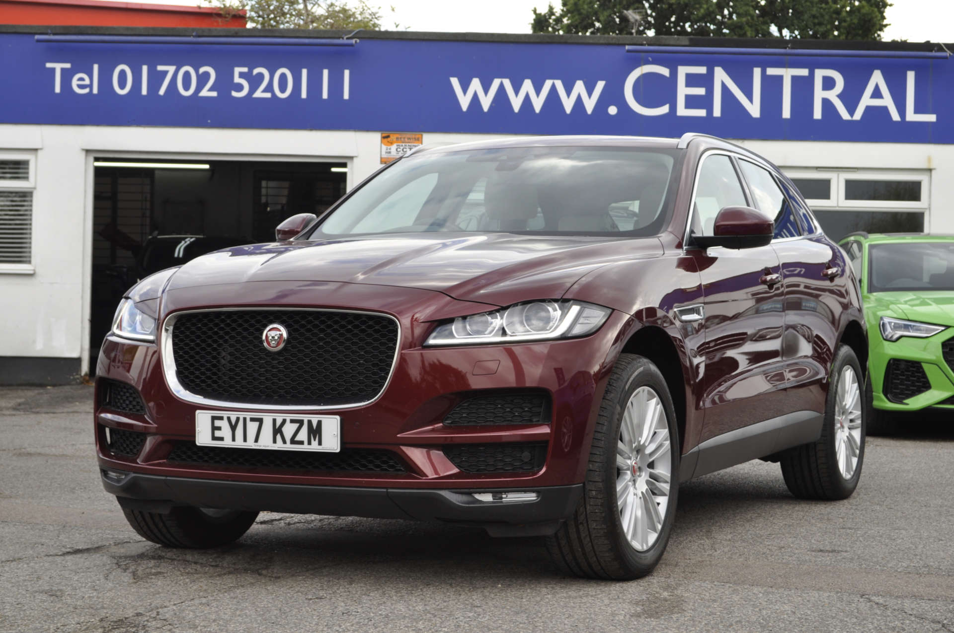JAGUAR F-PACE 2.0 F-PACE Portfolio AWD D Auto 4WD 5dr #3
