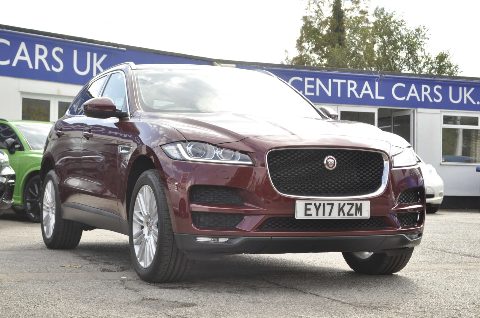 JAGUAR F-PACE 2.0 F-PACE Portfolio AWD D Auto 4WD 5dr #27