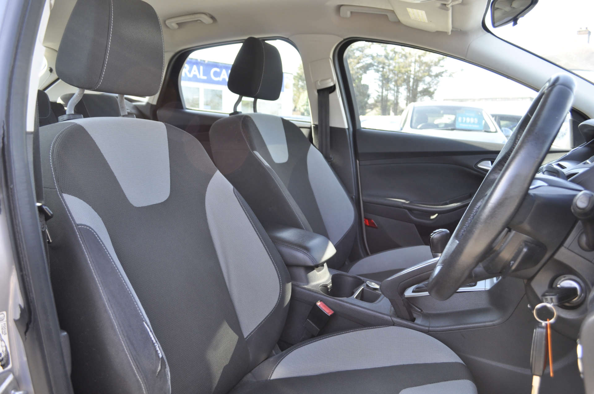 FORD FOCUS 1.6 Focus Zetec 125 5dr #9