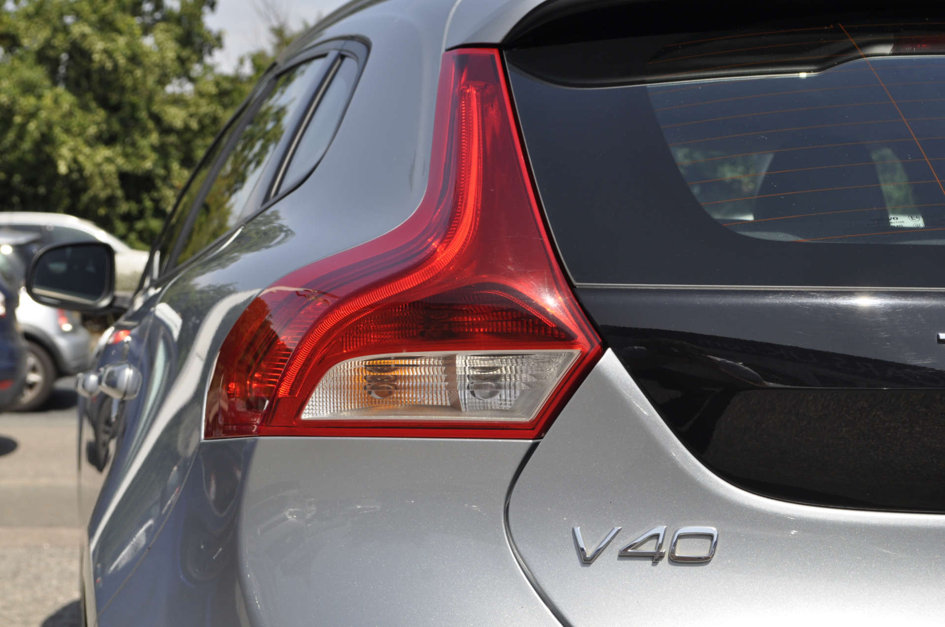 VOLVO V40 2.0 V40 Cross Country Nav+ D2 Auto 5dr #26