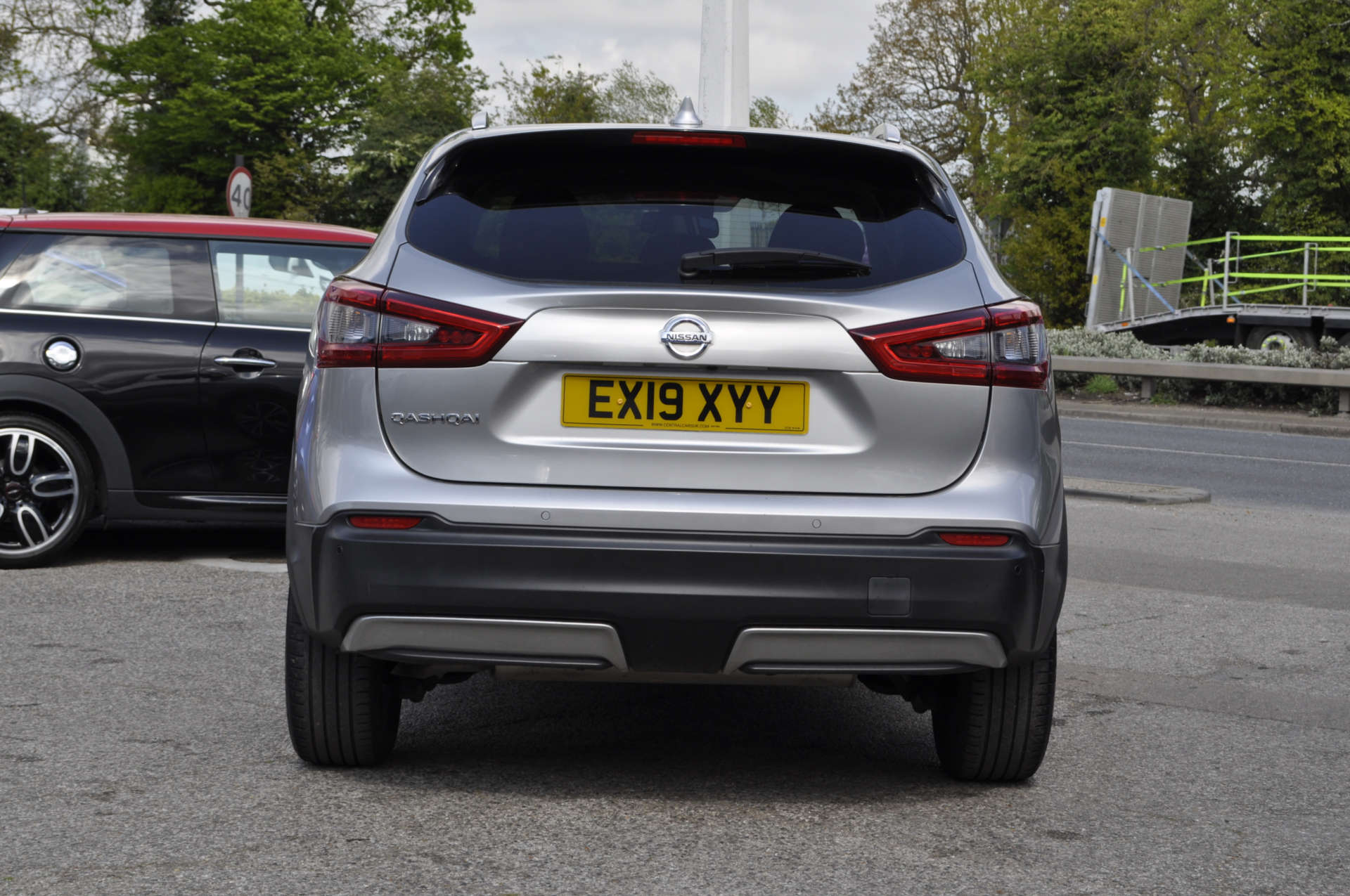 NISSAN QASHQAI 1.3 Qashqai N-Connecta DiG-T 5dr #1