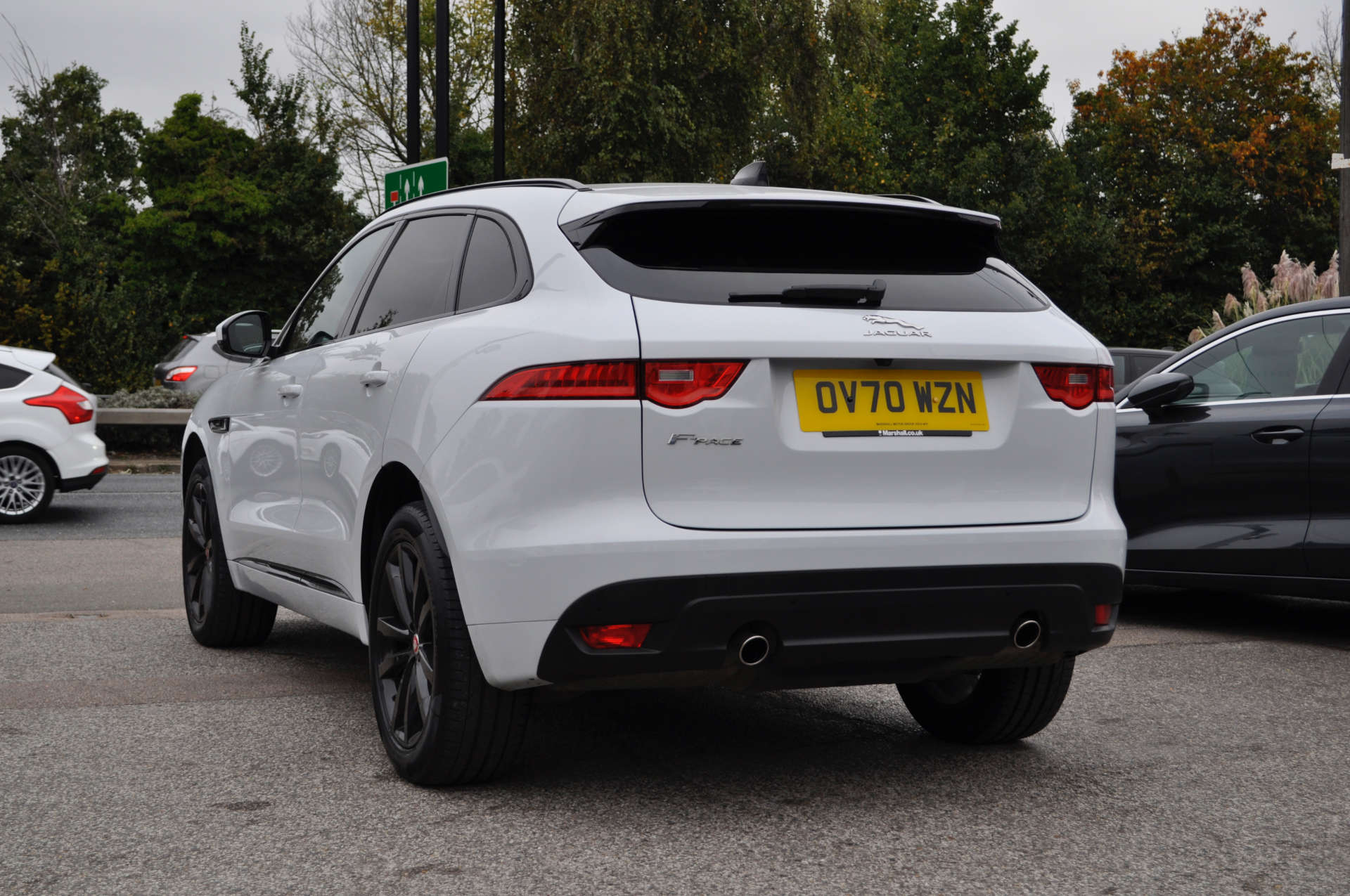 JAGUAR F-PACE 2.0 F-Pace Chequered Flag AWD D Auto 4WD 5dr #4