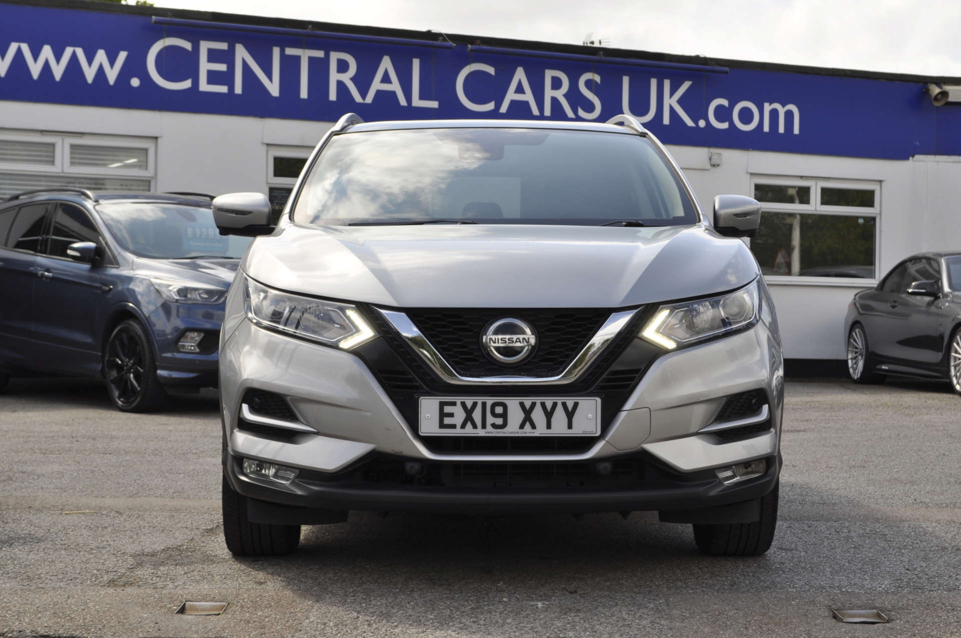 NISSAN QASHQAI 1.3 Qashqai N-Connecta DiG-T 5dr #2