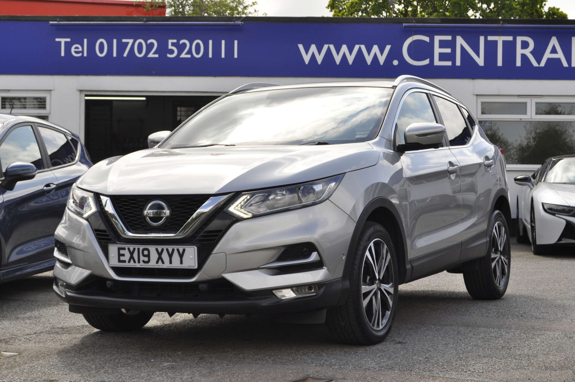 NISSAN QASHQAI 1.3 Qashqai N-Connecta DiG-T 5dr #3