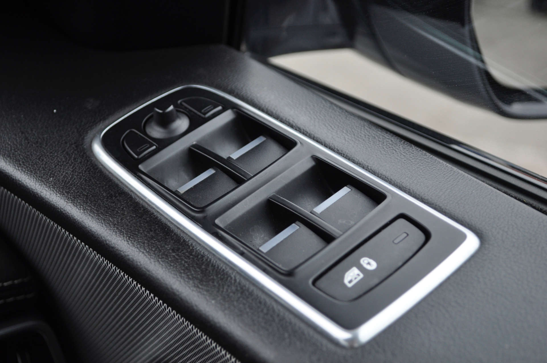 JAGUAR F-PACE 2.0 F-Pace Chequered Flag AWD D Auto 4WD 5dr #26