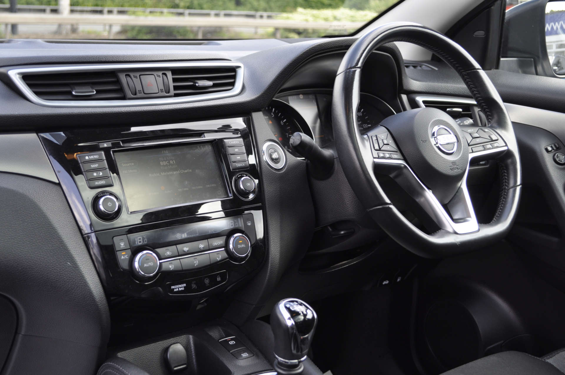 NISSAN QASHQAI 1.3 Qashqai N-Connecta DiG-T 5dr #14