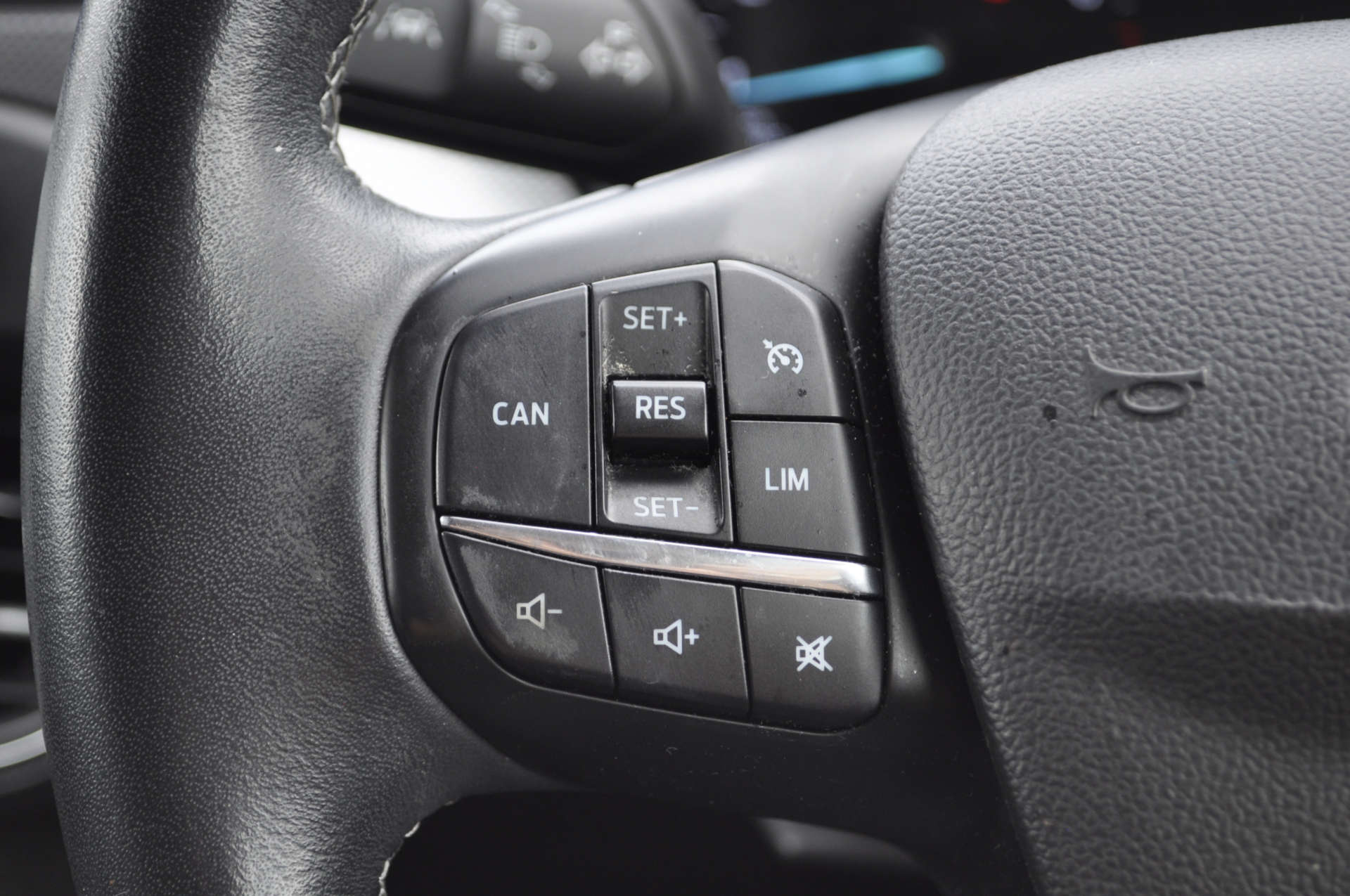 FORD FOCUS 1.0 Focus Titanium X 5dr #14