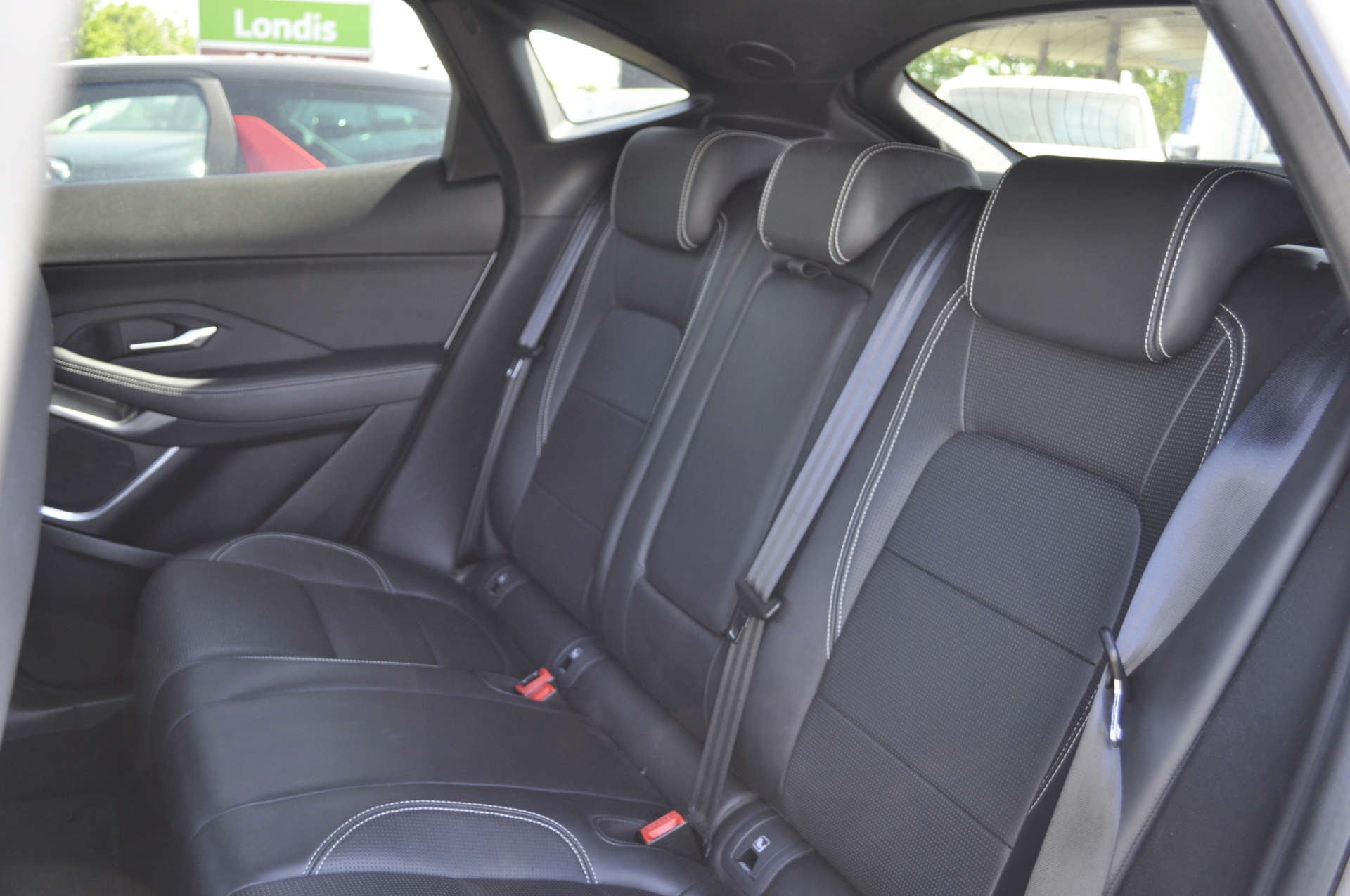 JAGUAR E-PACE 2.0 E-PACE R-Dynamic HSE D AWD Auto 4WD 5dr #11