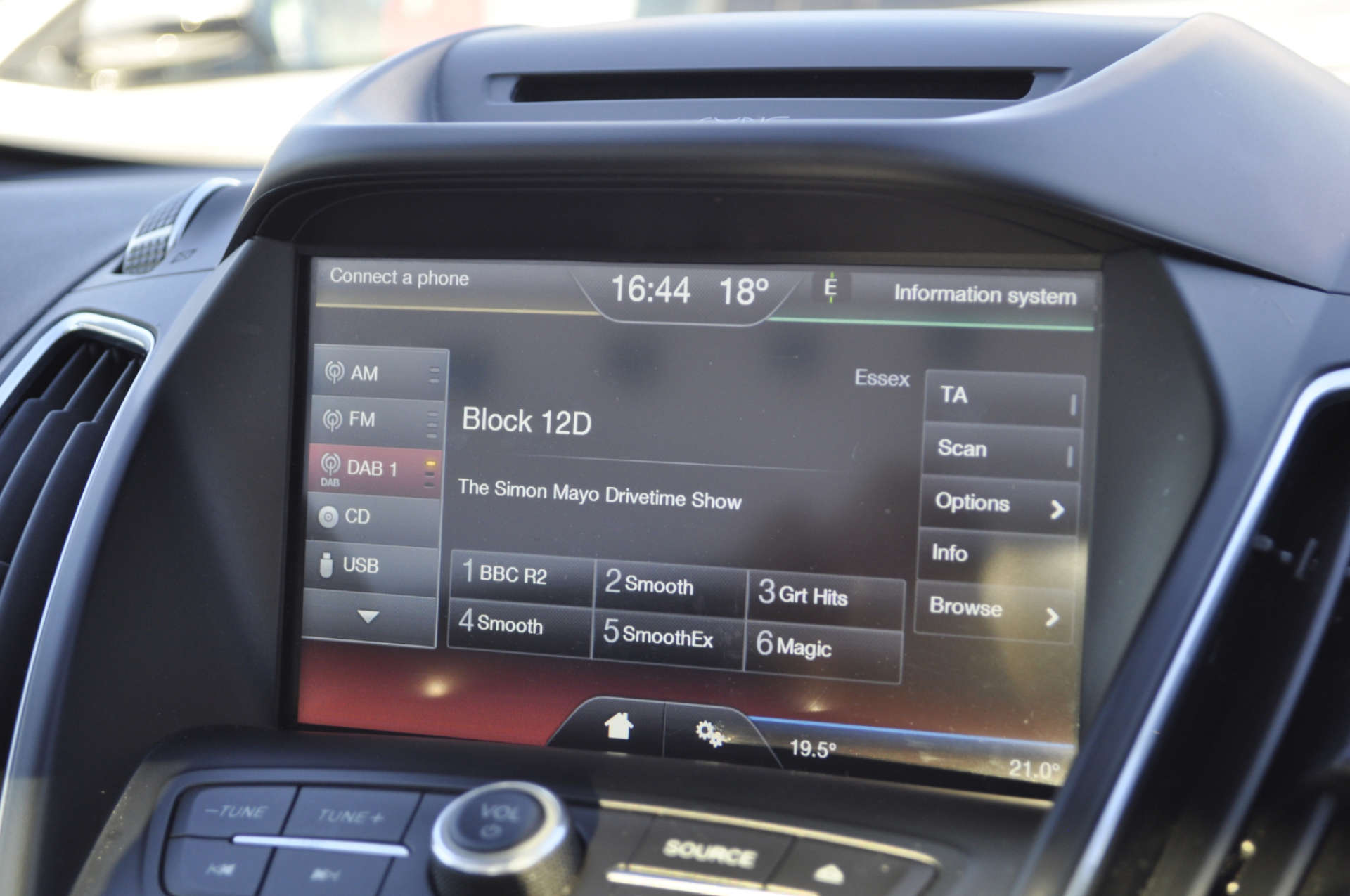 FORD C-MAX 1.0 C-Max Titanium X T 5dr #18