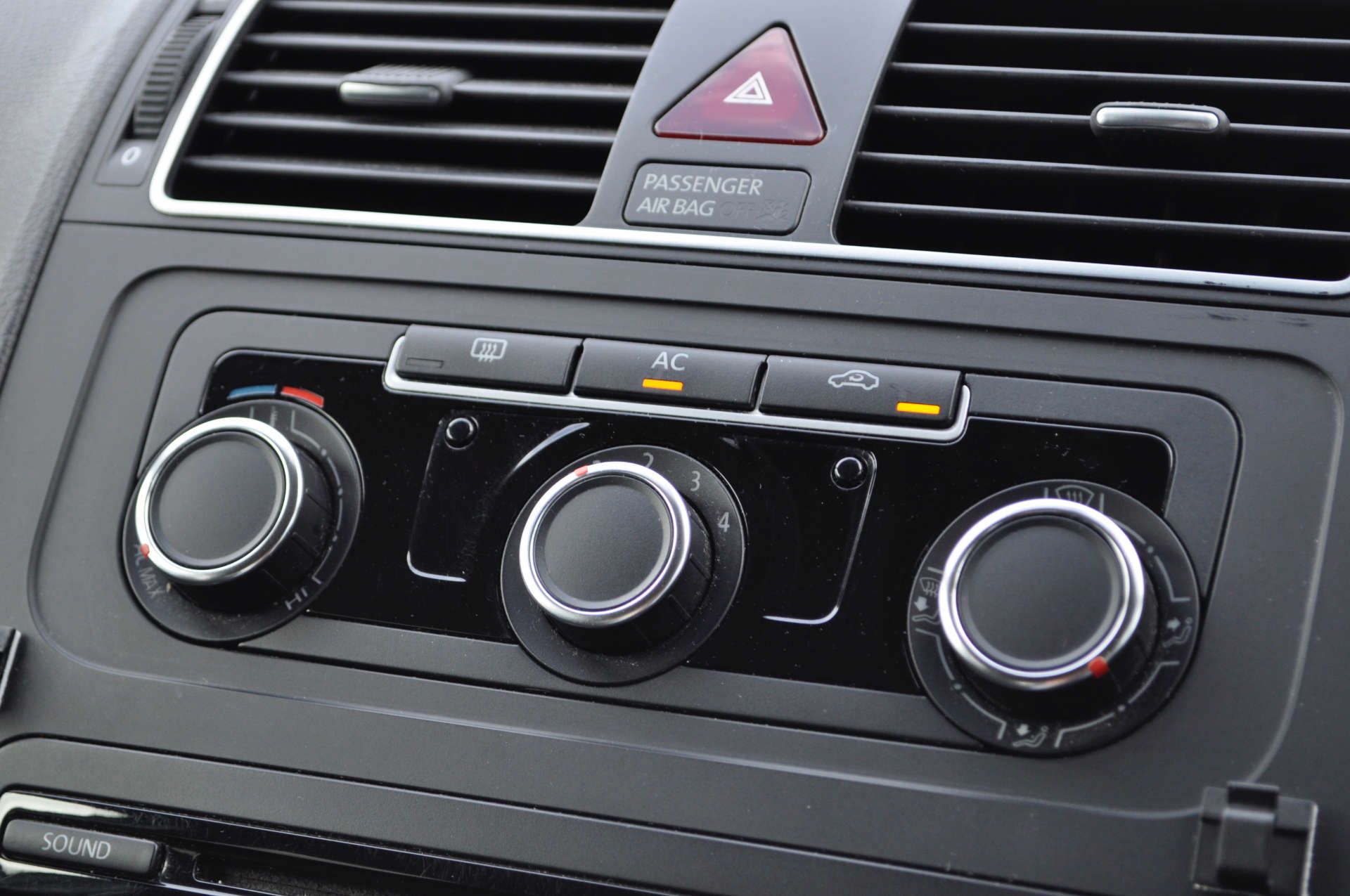 VOLKSWAGEN TOURAN 2.0 Touran SE TDI 5dr #16