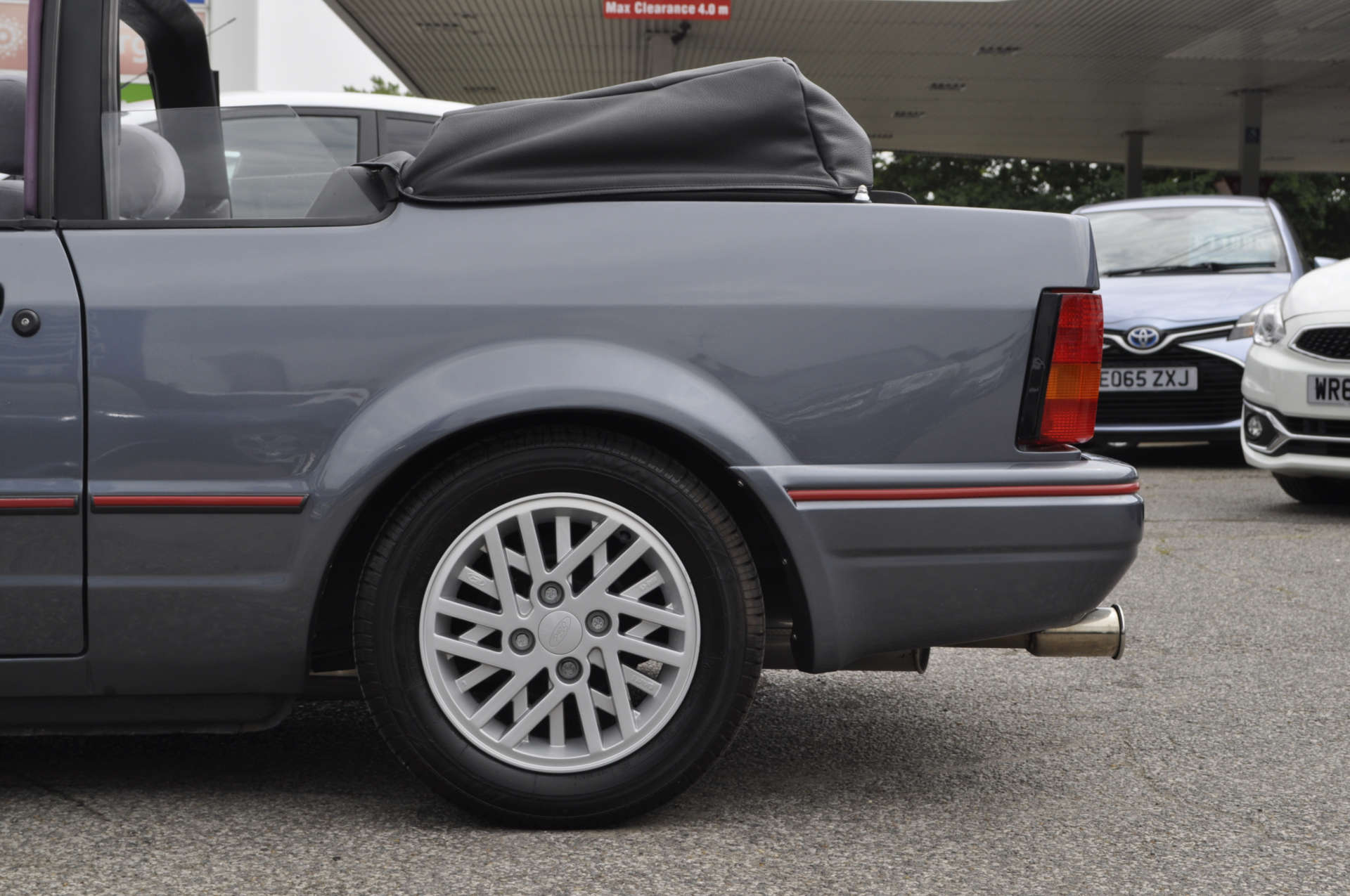 FORD ESCORT XR3 #29