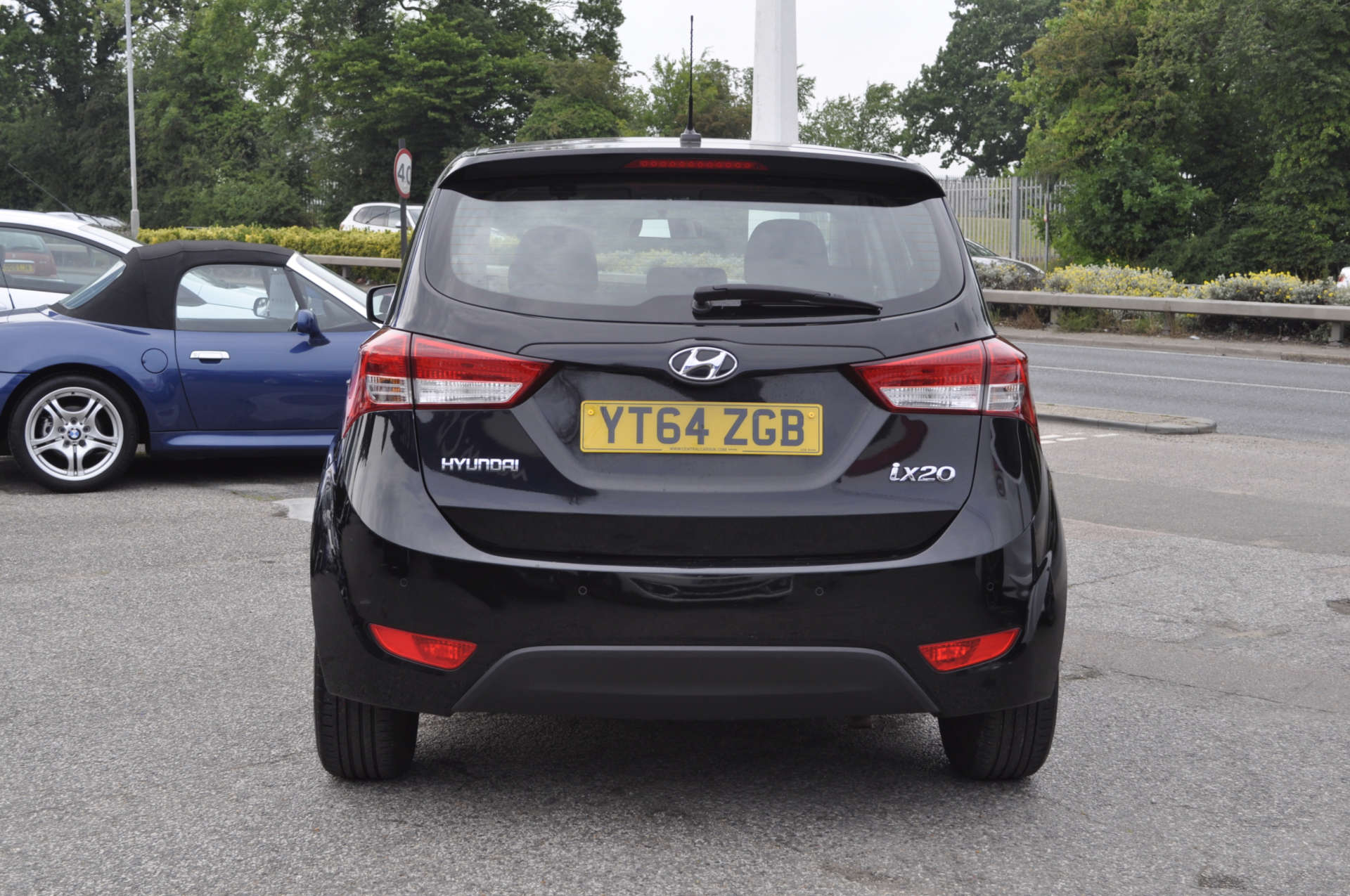 HYUNDAI IX20 1.6 ix20 Active Auto 5dr #1