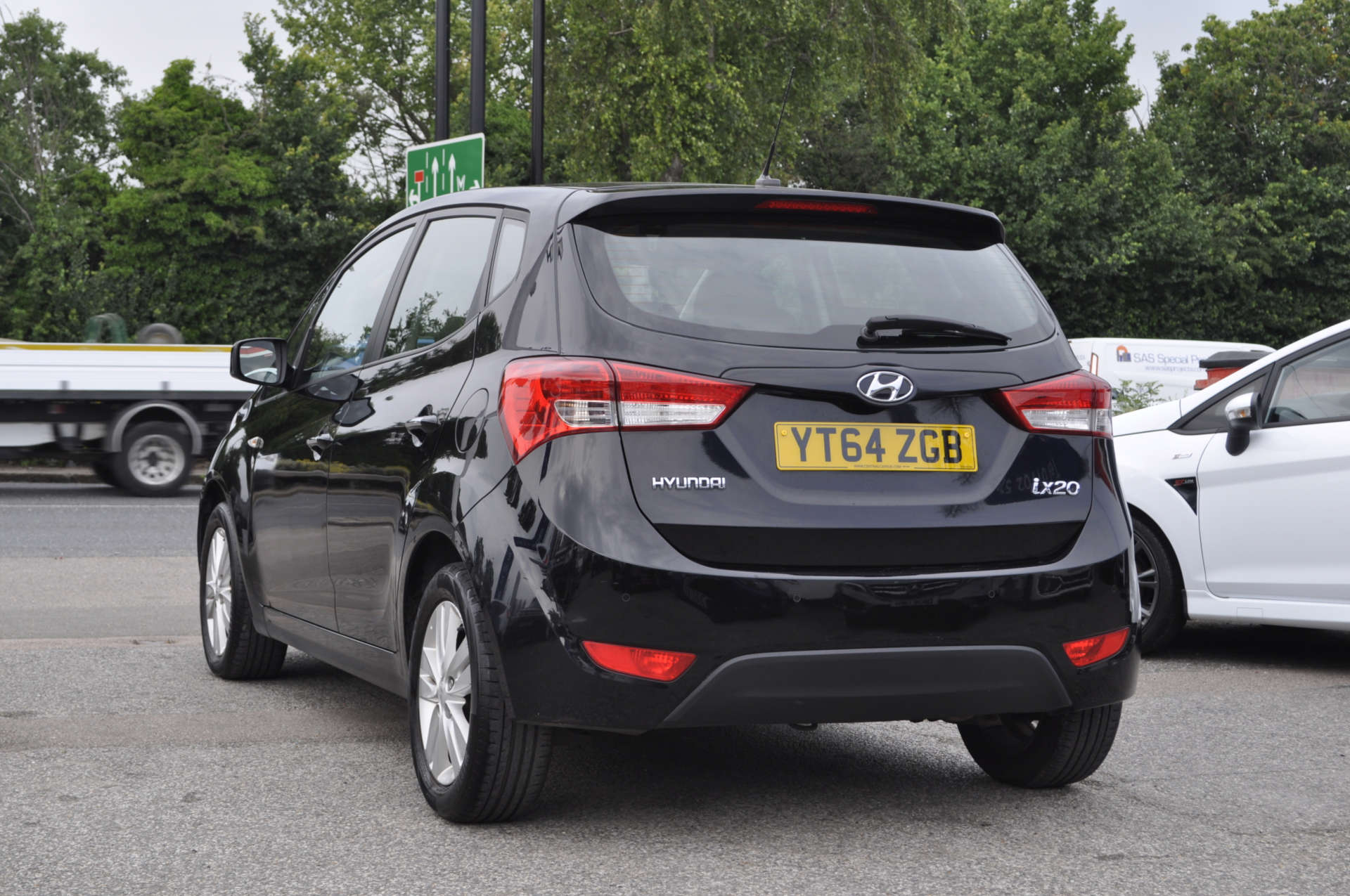 HYUNDAI IX20 1.6 ix20 Active Auto 5dr #4