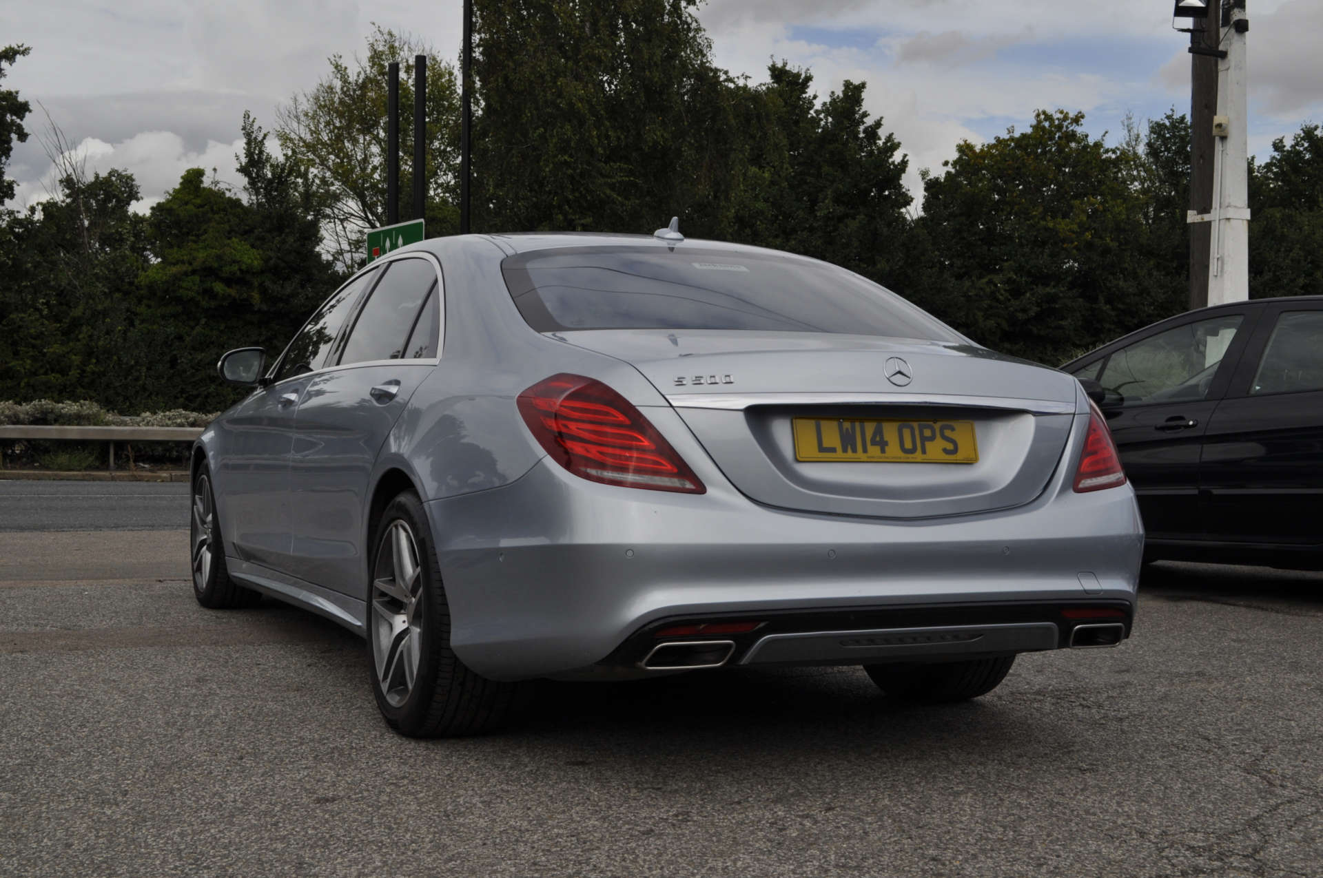 MERCEDES-BENZ S-CLASS 4.7 S500 L AMG Line Auto 4dr #4