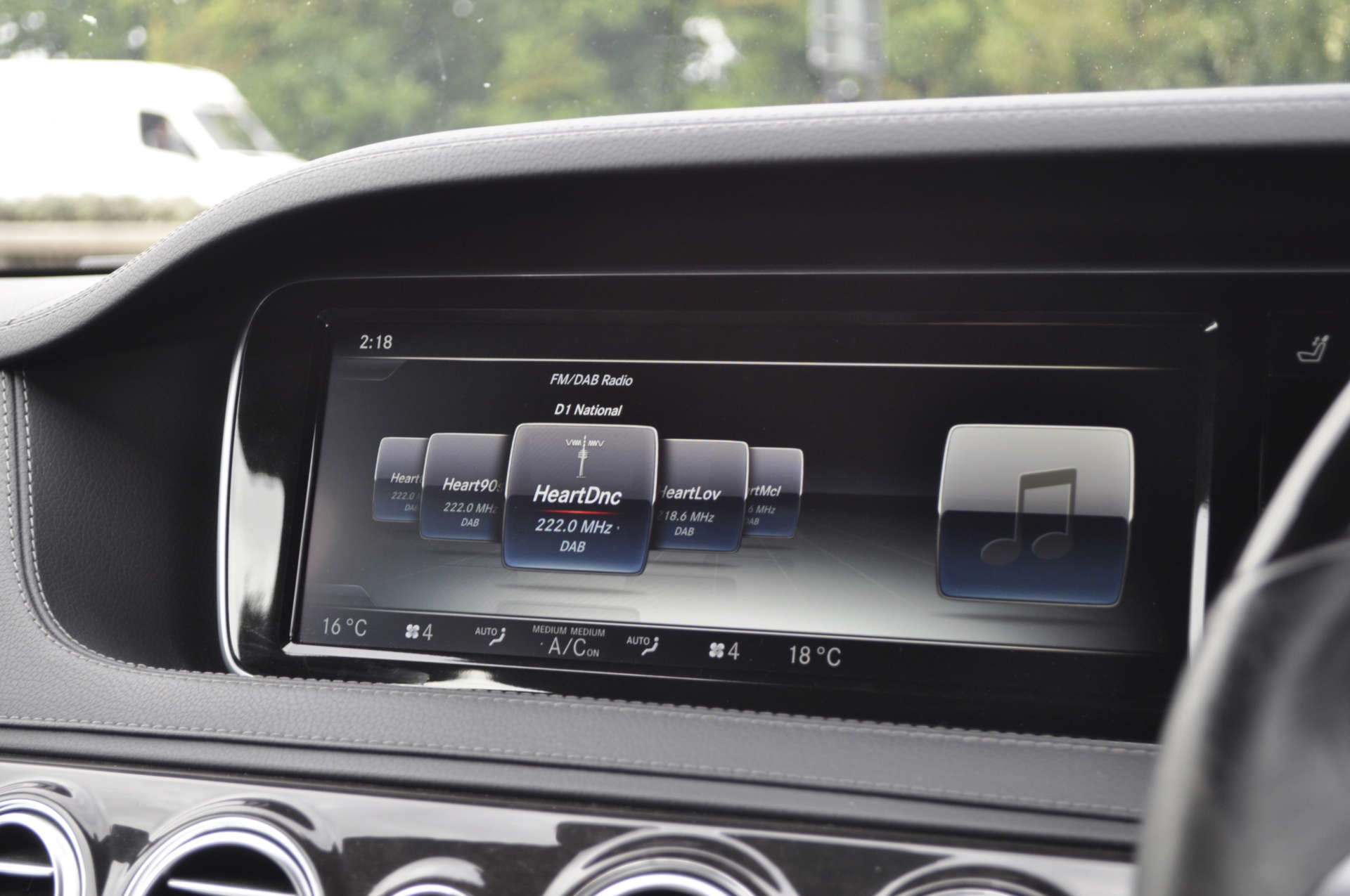 MERCEDES-BENZ S-CLASS 4.7 S500 L AMG Line Auto 4dr #16