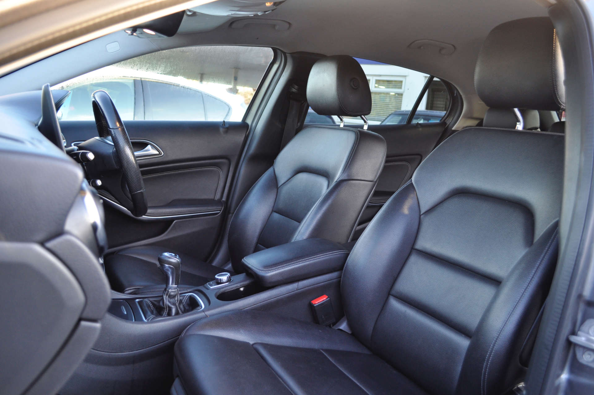 MERCEDES-BENZ GLA 1.6 GLA 200 Sport Executive 5dr #12