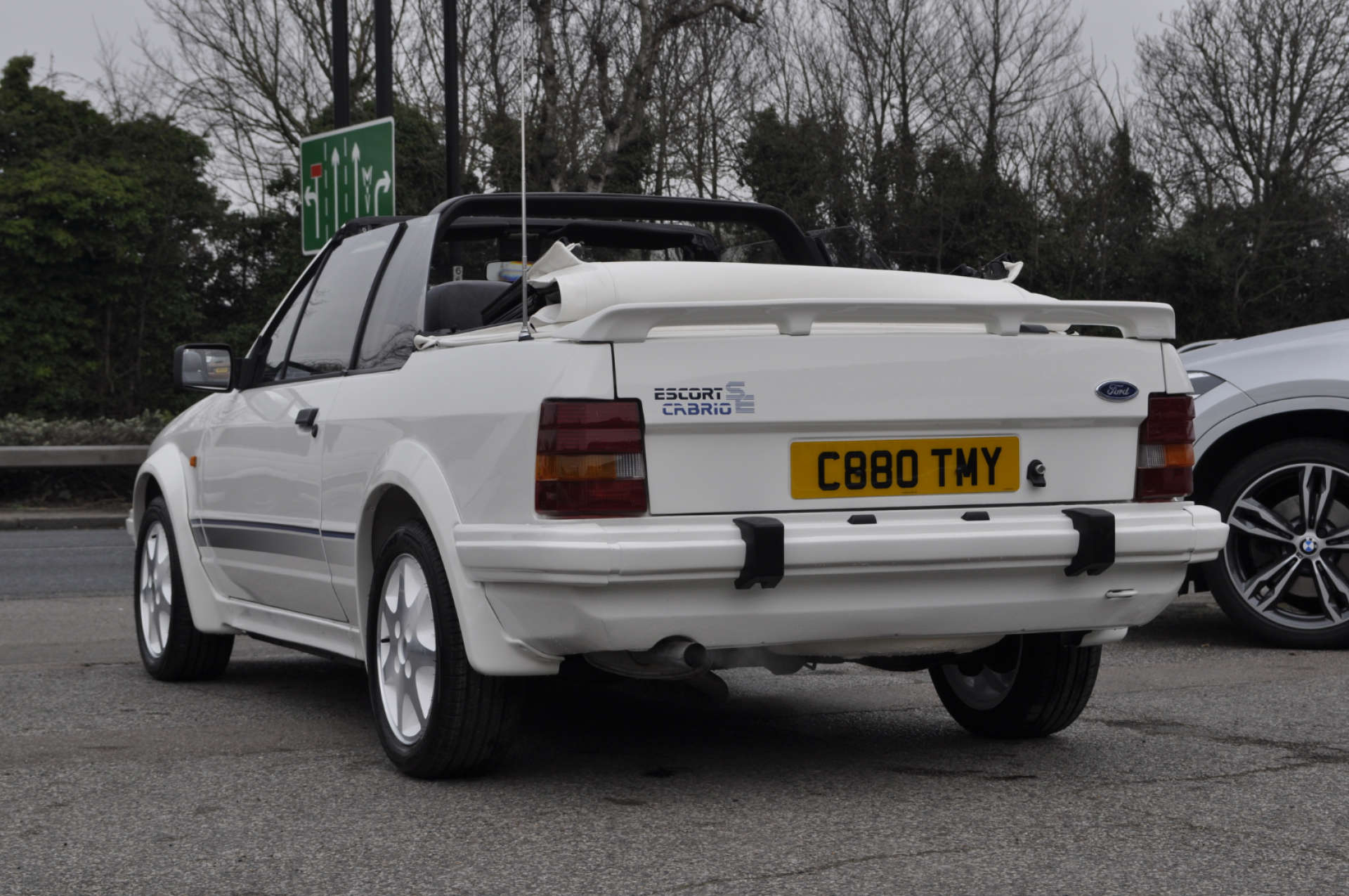 FORD ESCORT SE CABRIOLET #19