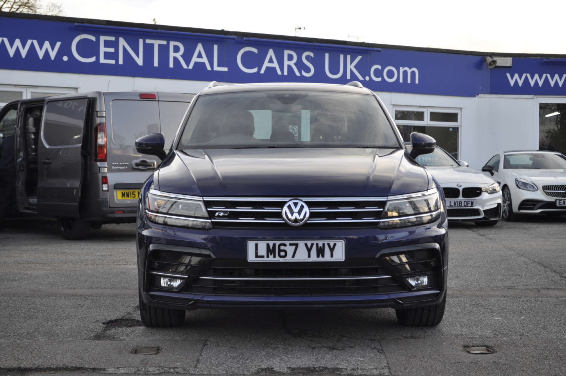 VOLKSWAGEN TIGUAN 2.0 Tiguan R-Line TDI BlueMotion Technology Semi-Auto 5dr #2