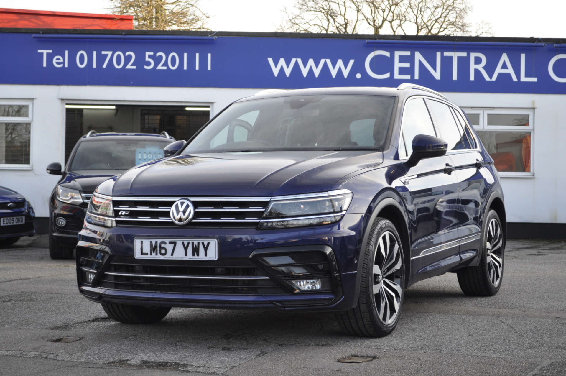 VOLKSWAGEN TIGUAN 2.0 Tiguan R-Line TDI BlueMotion Technology Semi-Auto 5dr #3