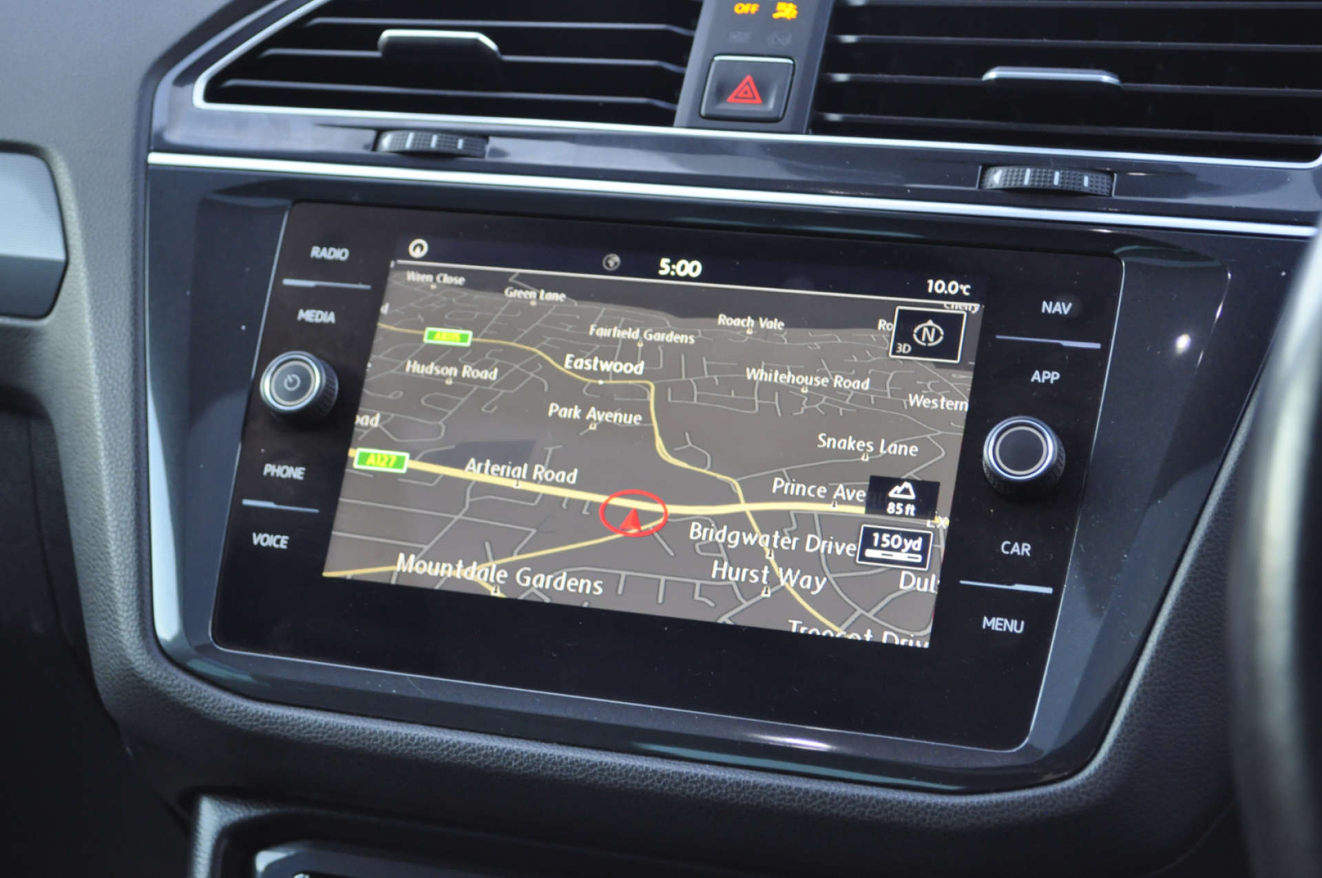 VOLKSWAGEN TIGUAN 2.0 Tiguan R-Line TDI BlueMotion Technology Semi-Auto 5dr #14