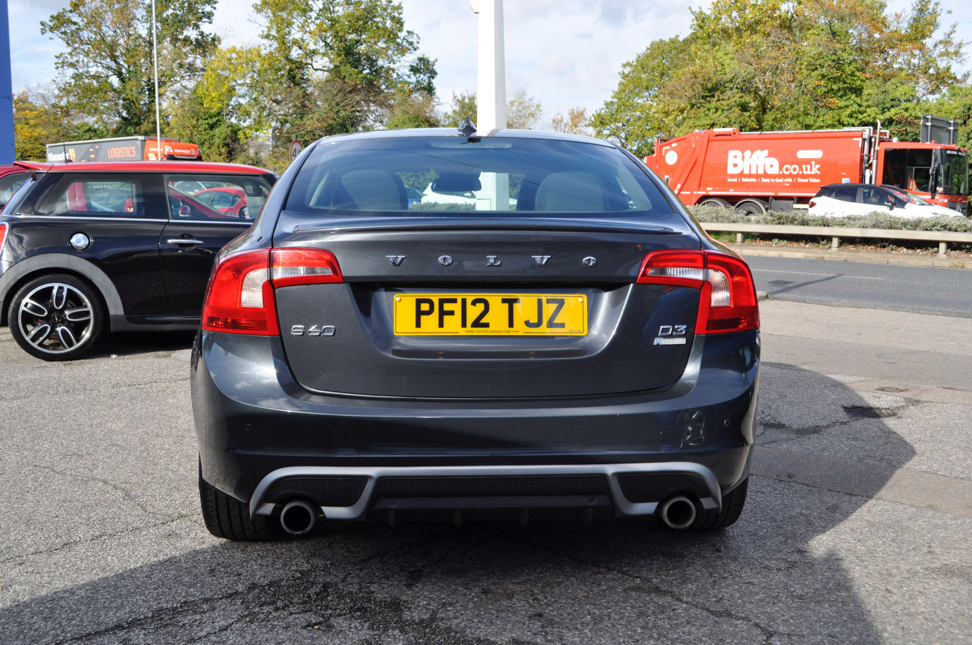 VOLVO S60 2.0 S60 R-Design Luxury D3 4dr #1