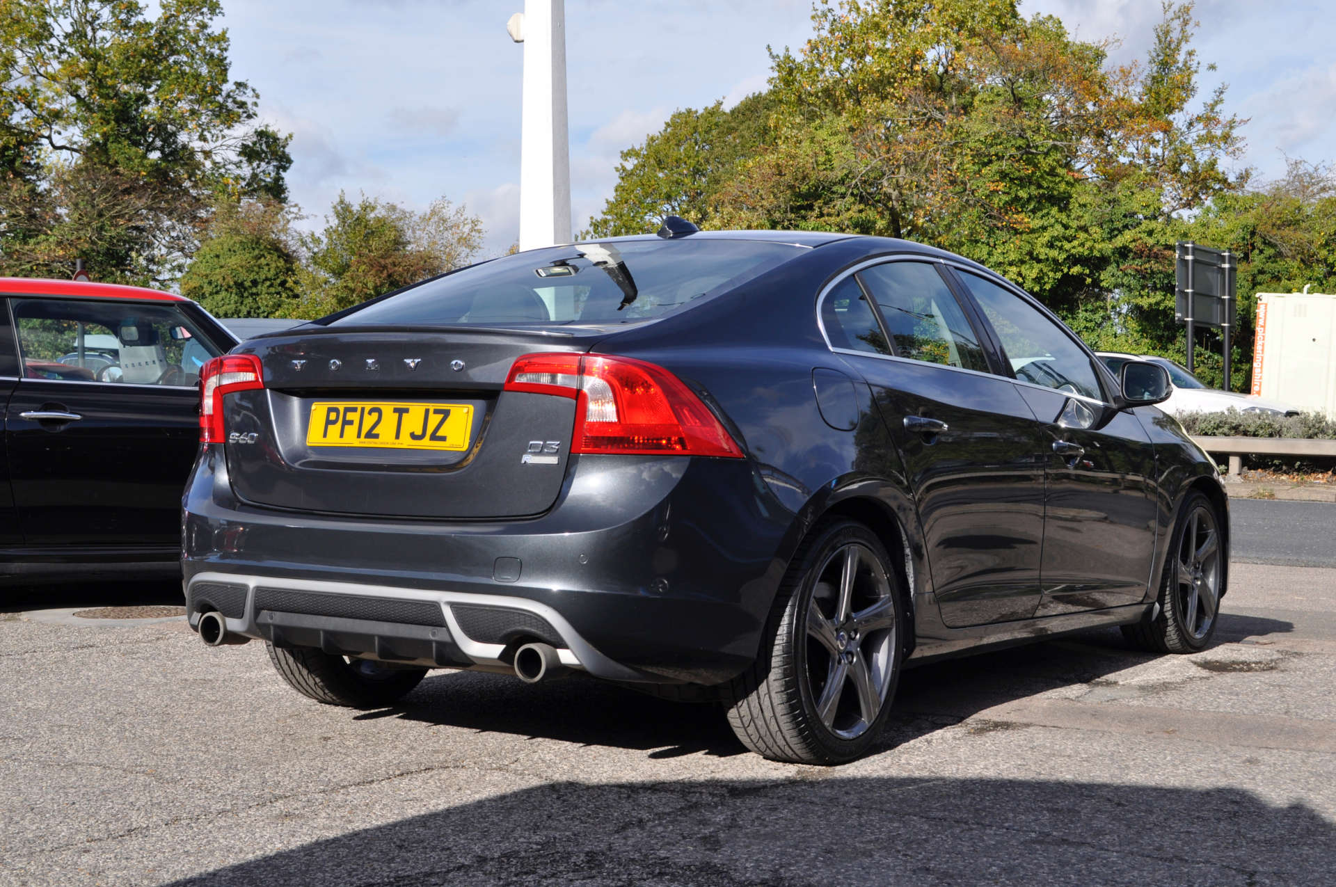 VOLVO S60 2.0 S60 R-Design Luxury D3 4dr #5