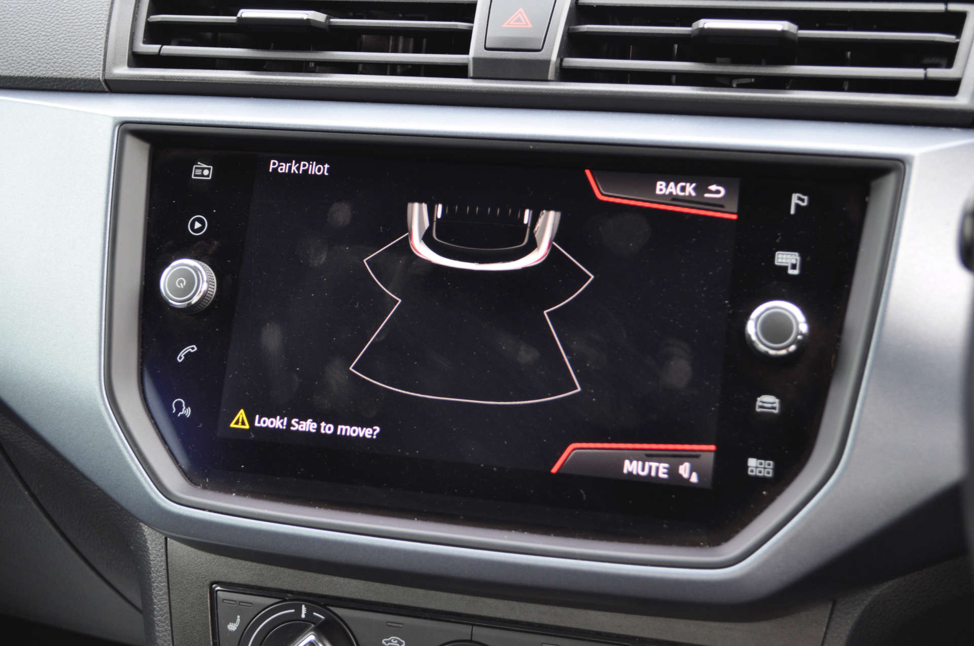 SEAT ARONA 1.6 Arona SE Technology Luxury TDI 5dr #14