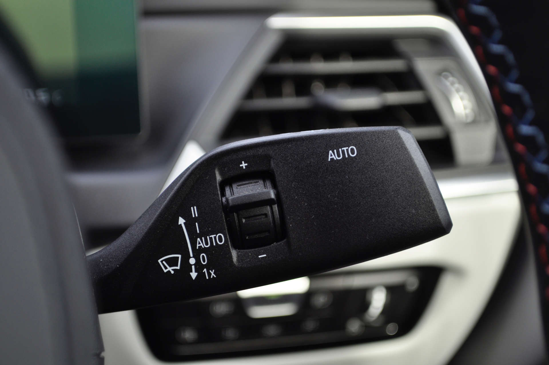 BMW M4 3.0 M4 Competition Edition M xDrive Auto 4WD 2dr #33