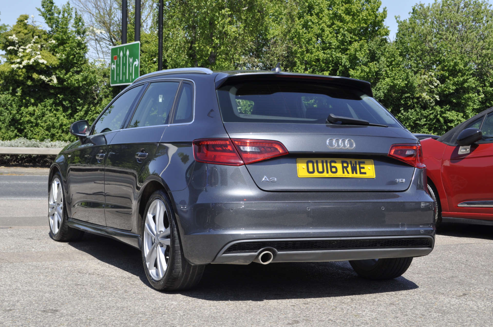 AUDI A3 1.6 A3 Sportback S Line Nav TDI Semi-Auto 5dr #4