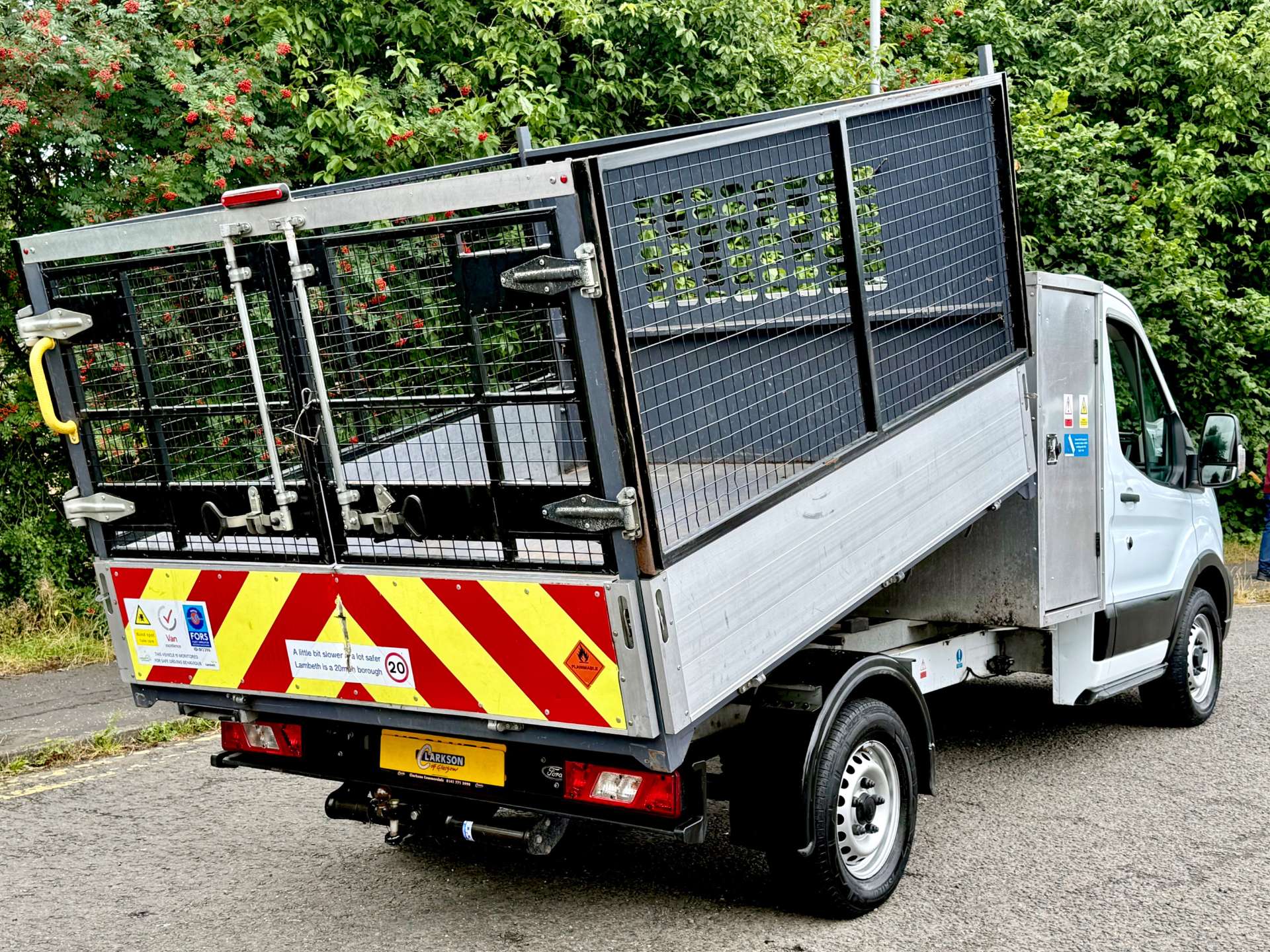 FORD TRANSIT 350 Caged Tipper with Storage #5