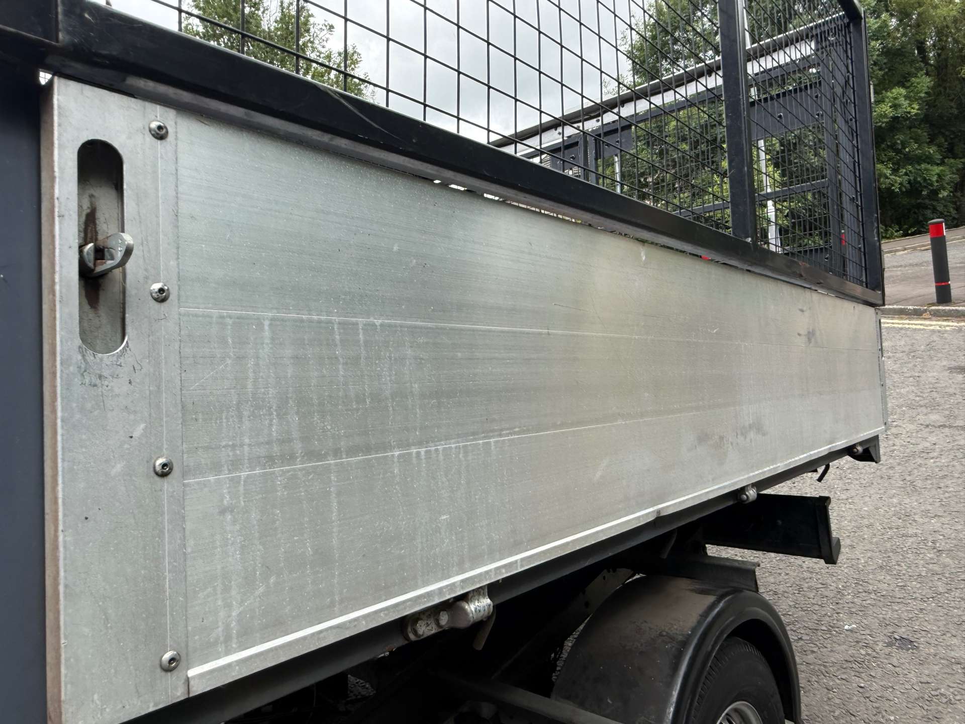 FORD TRANSIT 350 Caged Tipper with Storage #14