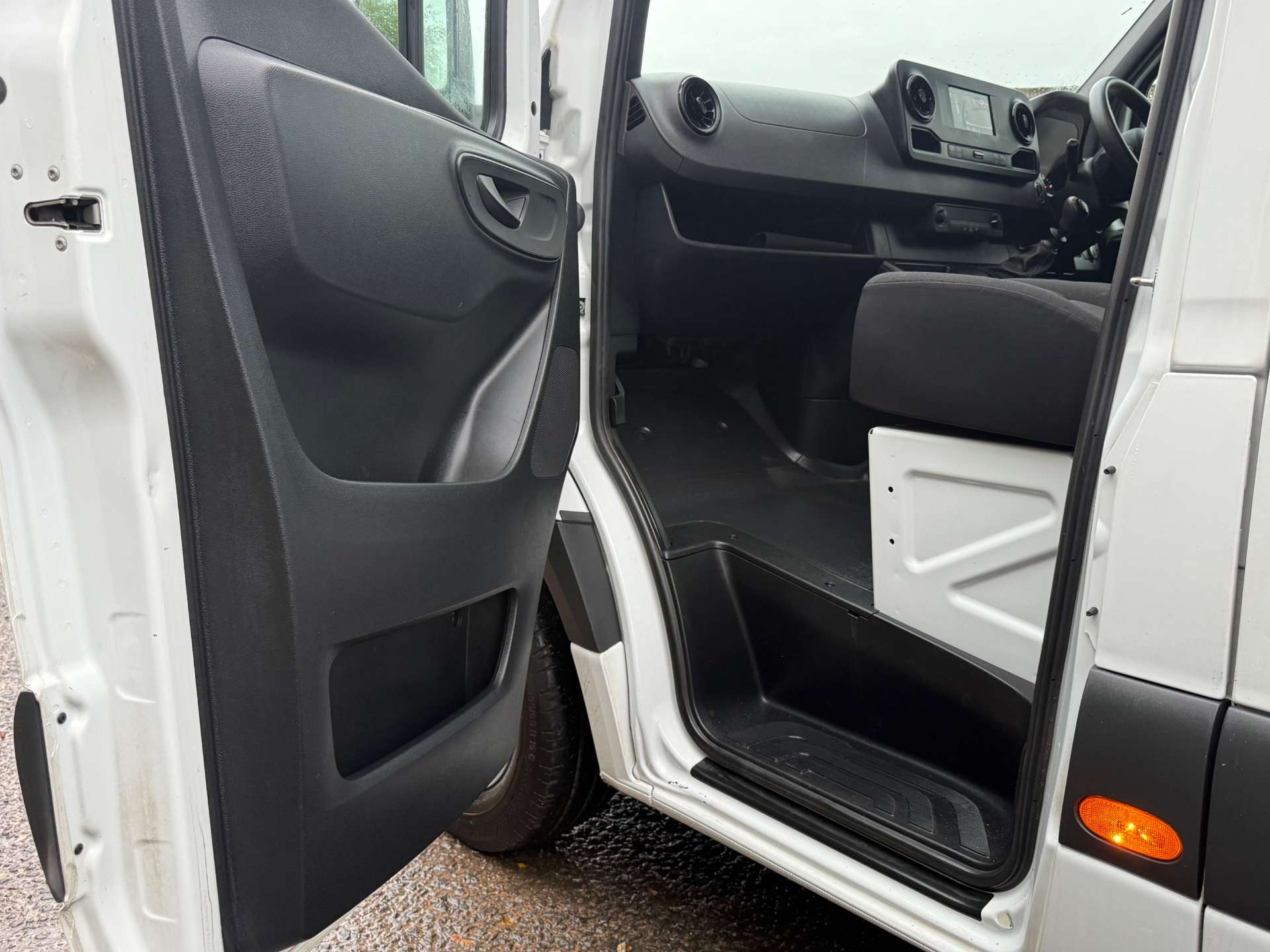 MERCEDES-BENZ SPRINTER 315 Progressive CDi L2H2 (RWD) #7