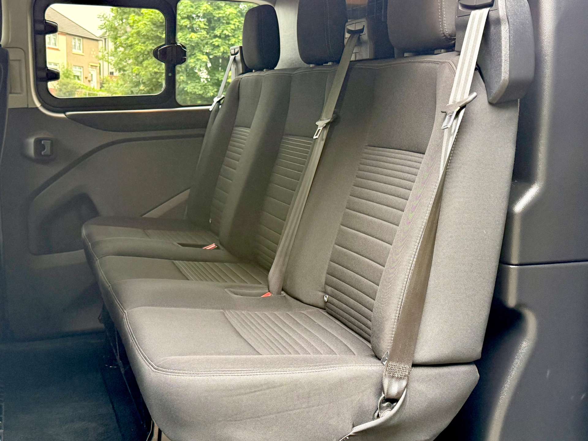 FORD TRANSIT CUSTOM 320 Limited 170ps 6 Seat Crewvan DCIV Automatic #16